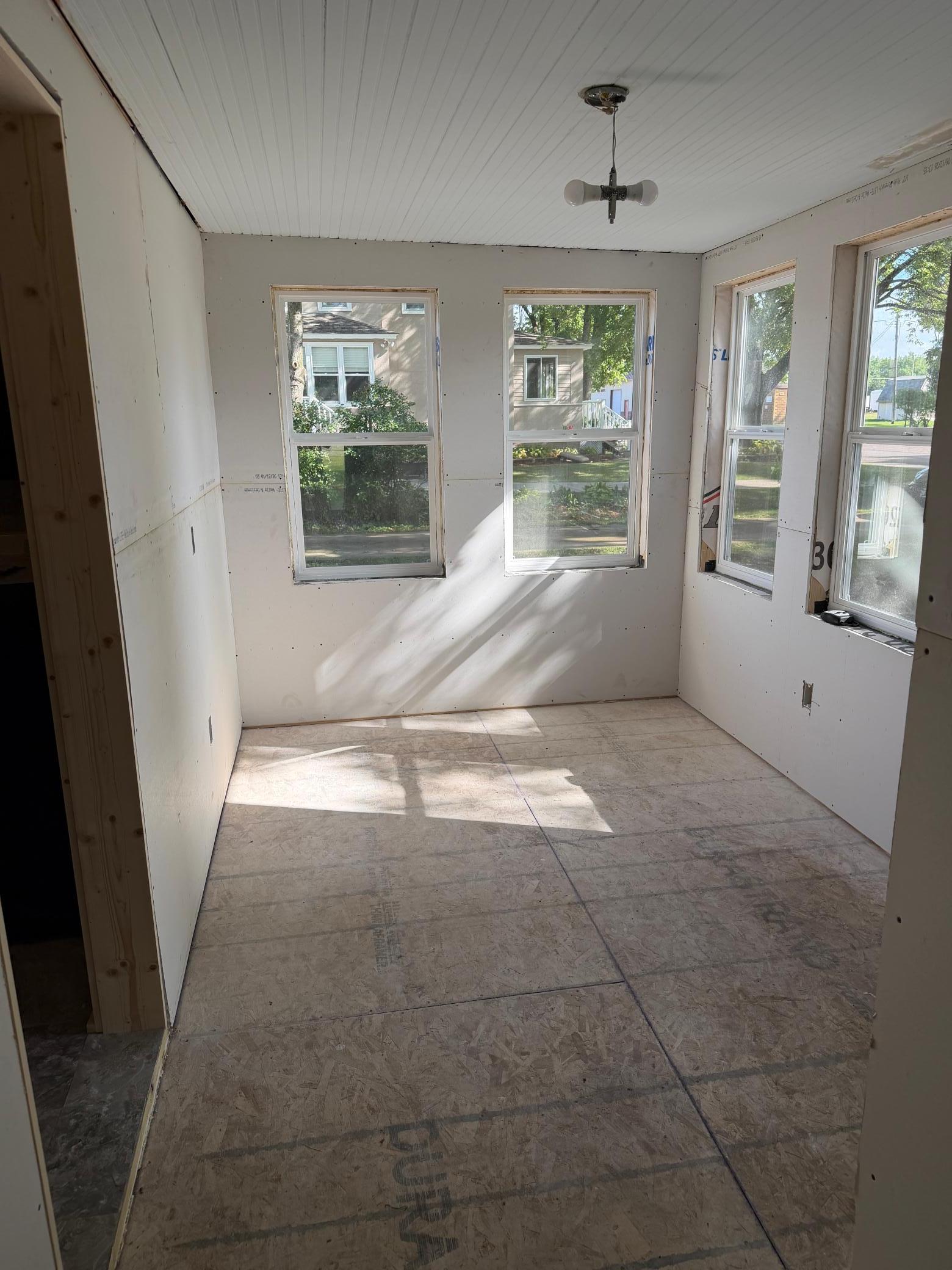 203 4th Street S Property Photo 13
