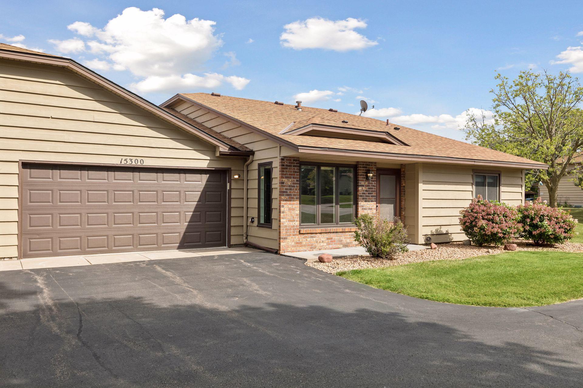 15300 40th Avenue N Property Photo 1