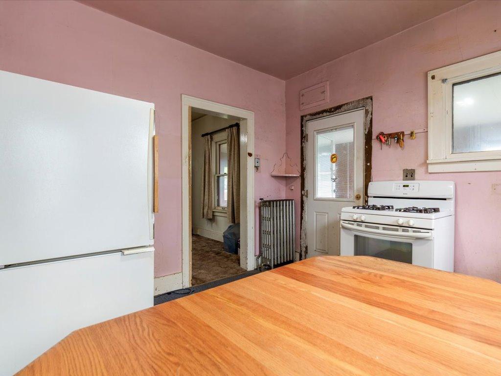 824 10th Avenue Ne Property Photo 8