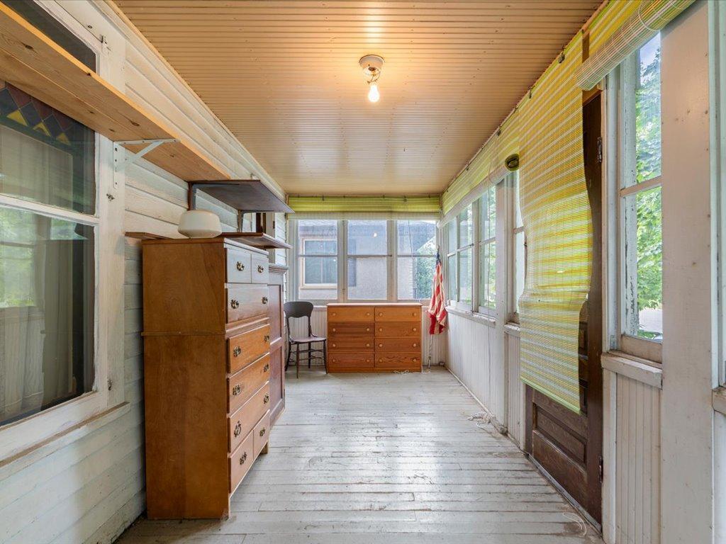 824 10th Avenue Ne Property Photo 10