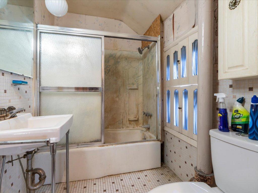 824 10th Avenue Ne Property Photo 15