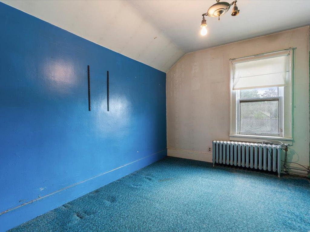 824 10th Avenue Ne Property Photo 21