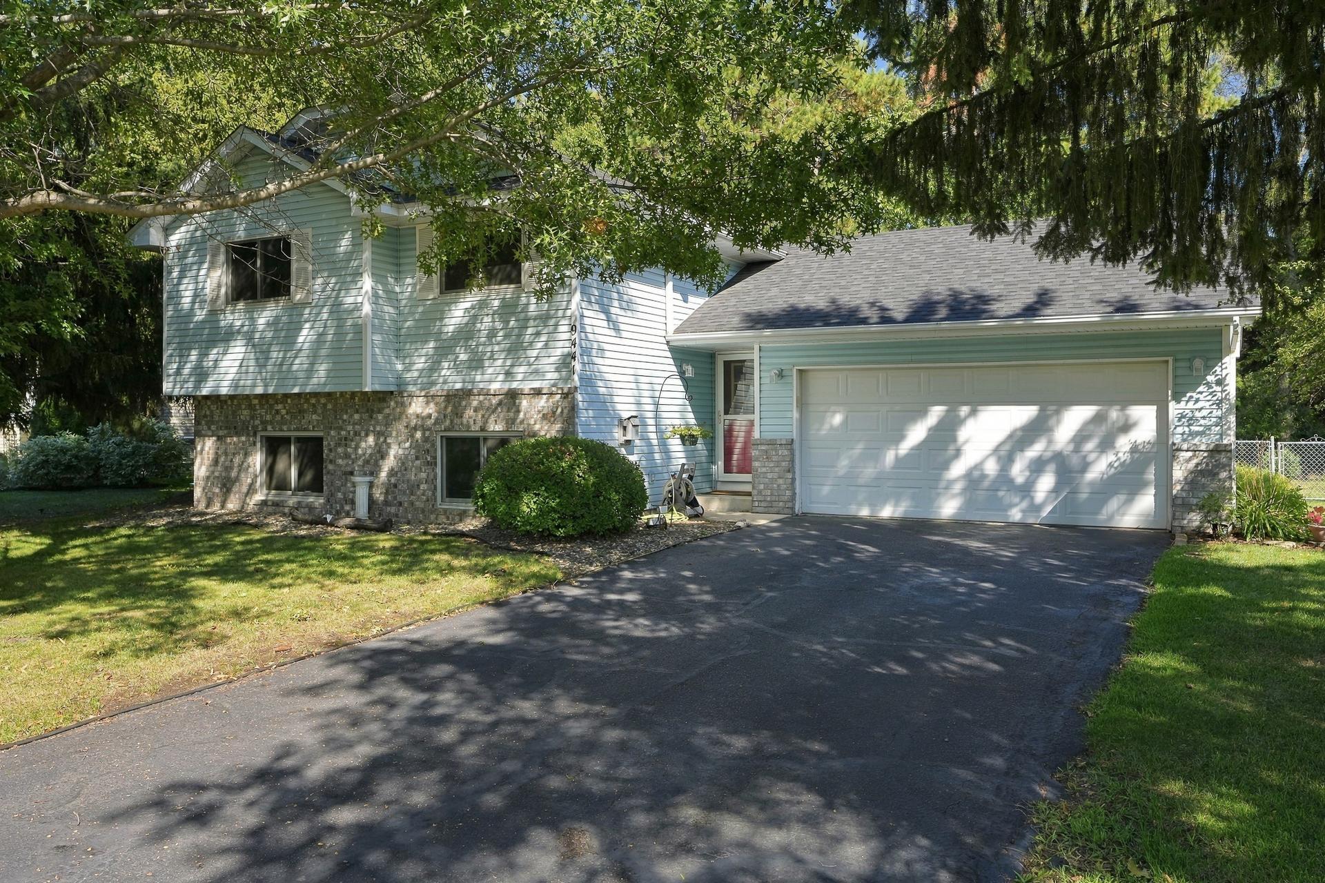 9441 Hames Avenue S Property Photo 3