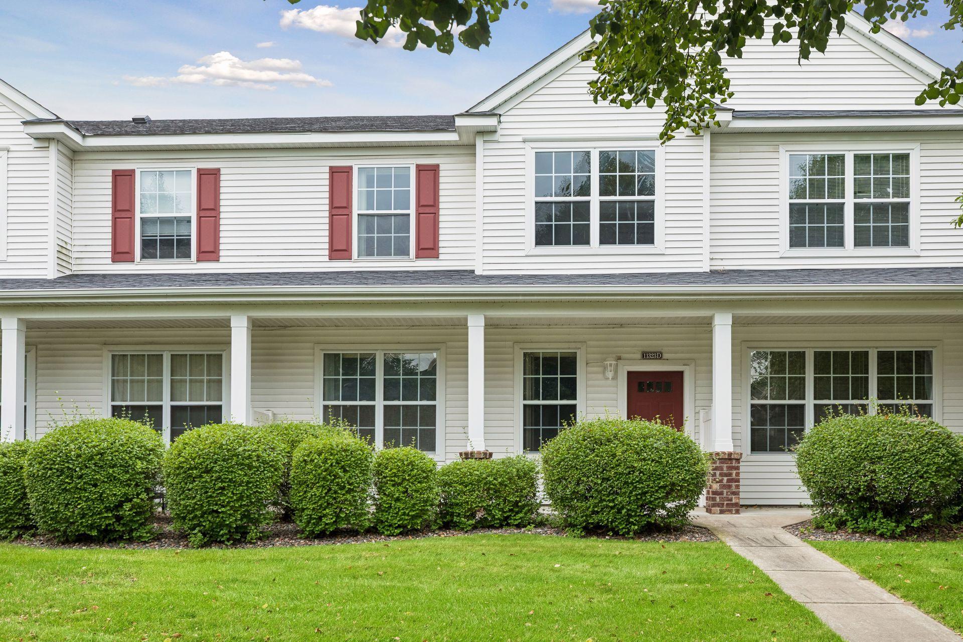 11323 Chisholm Circle Ne D Property Photo 1