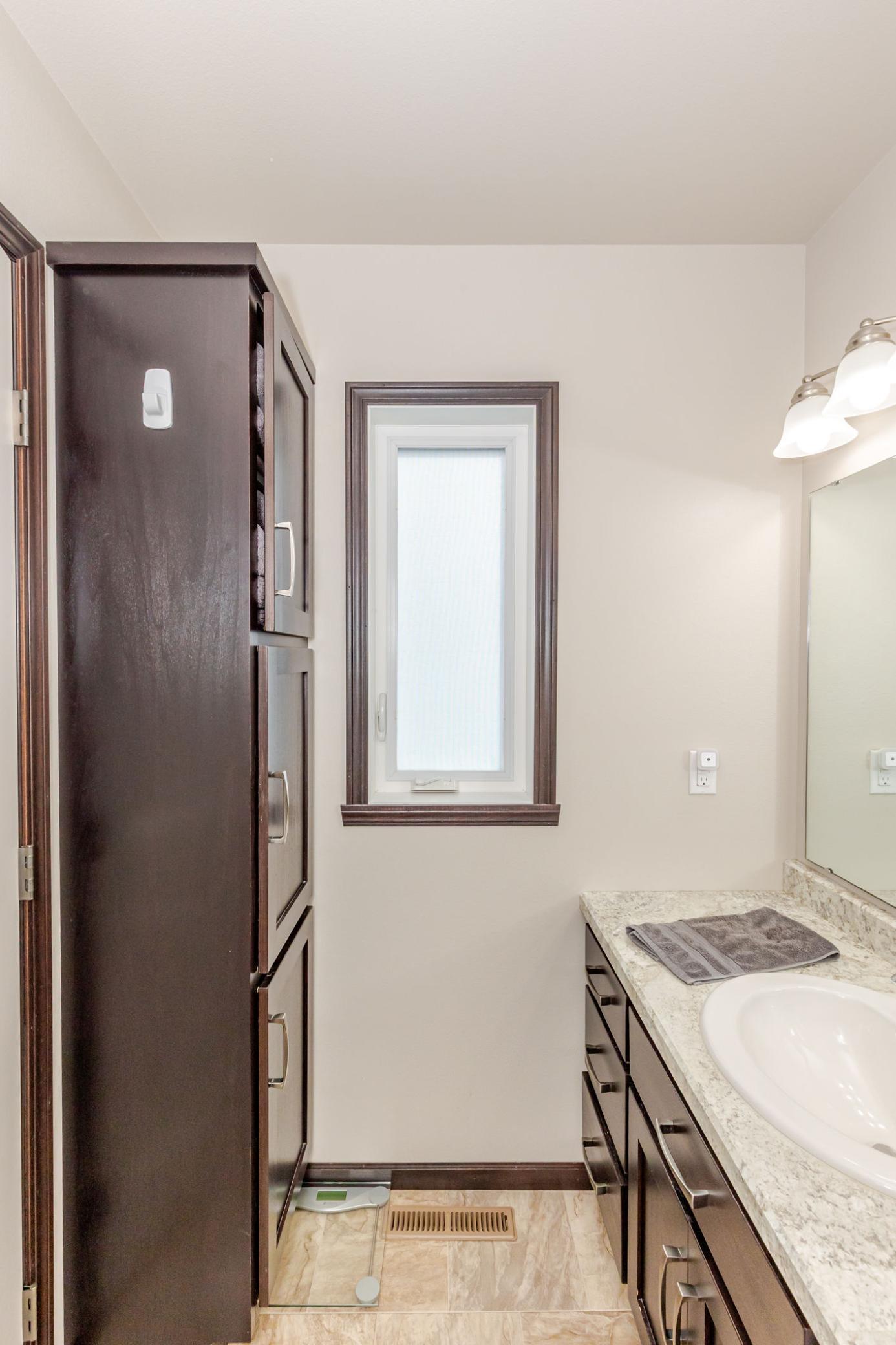 8081 Goldfinch Drive Property Photo 22