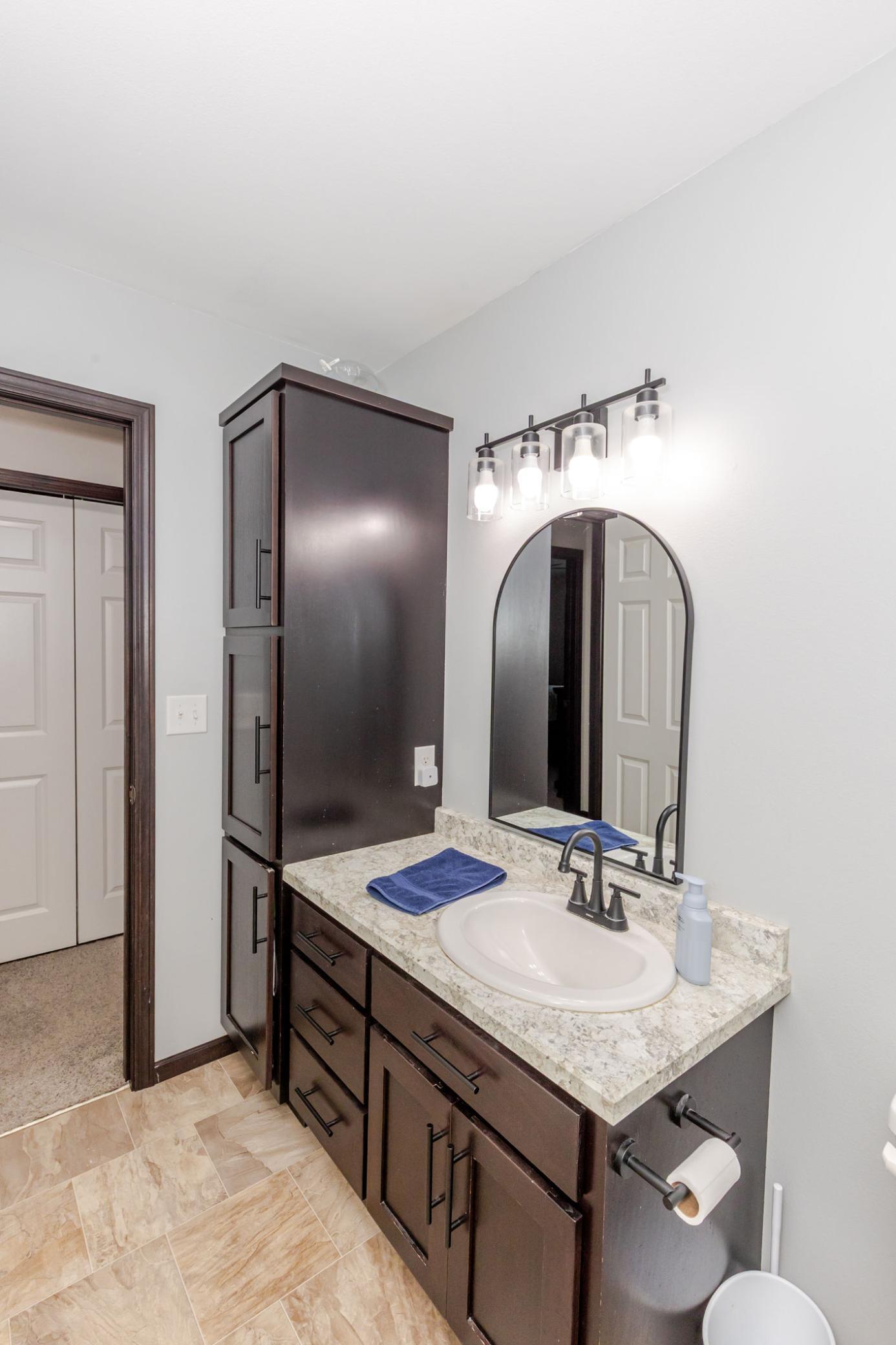 8081 Goldfinch Drive Property Photo 28