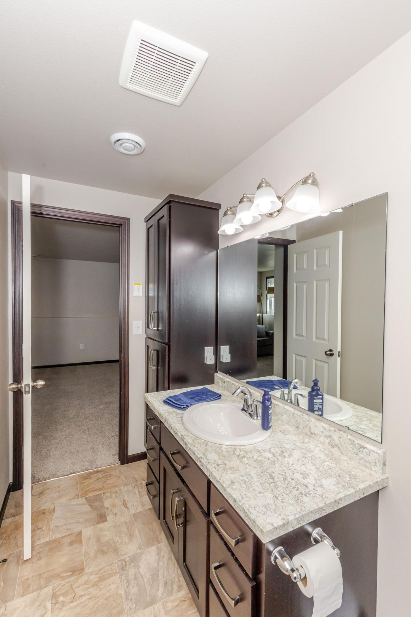 8081 Goldfinch Drive Property Photo 34