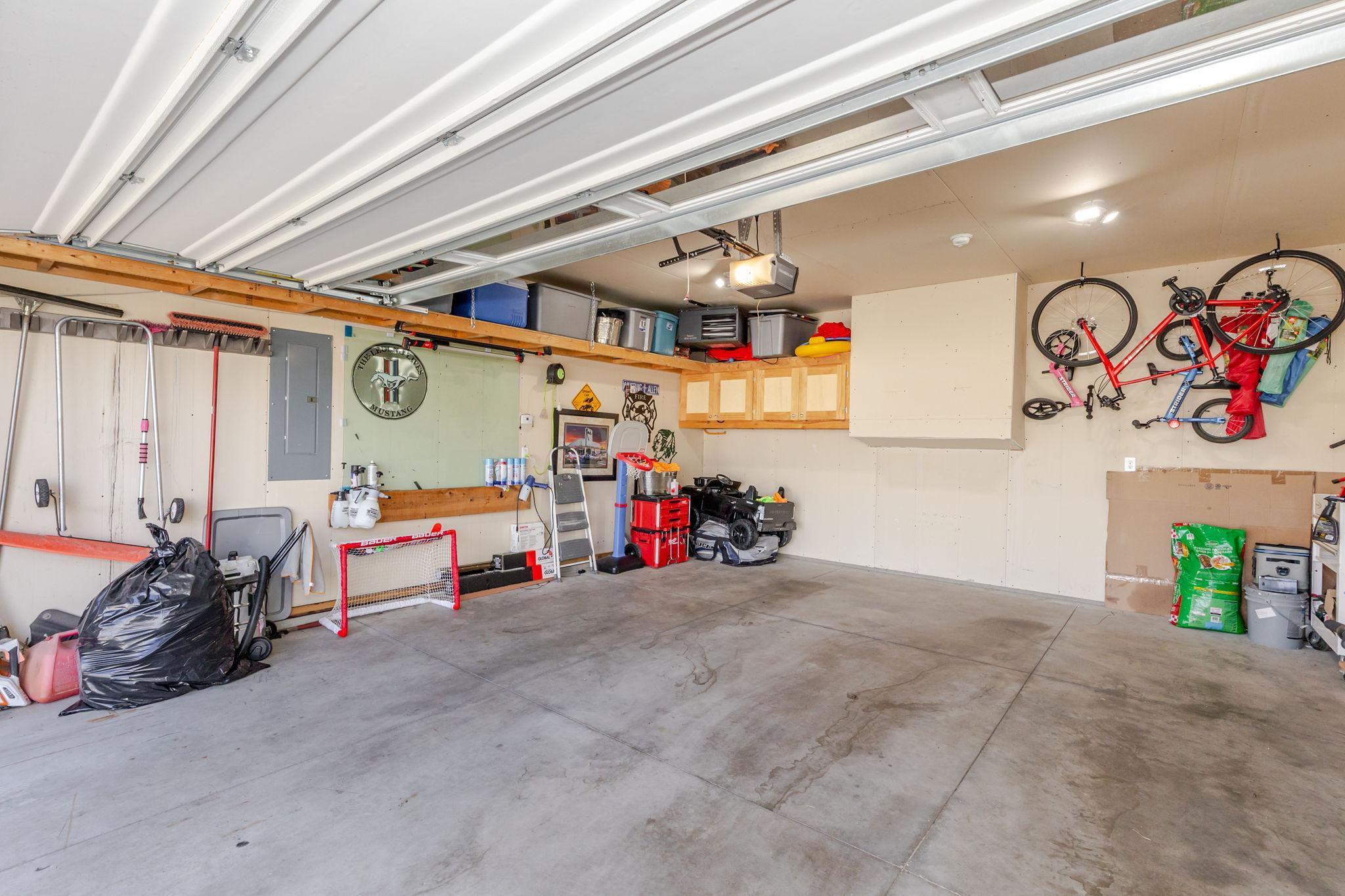 8081 Goldfinch Drive Property Photo 40