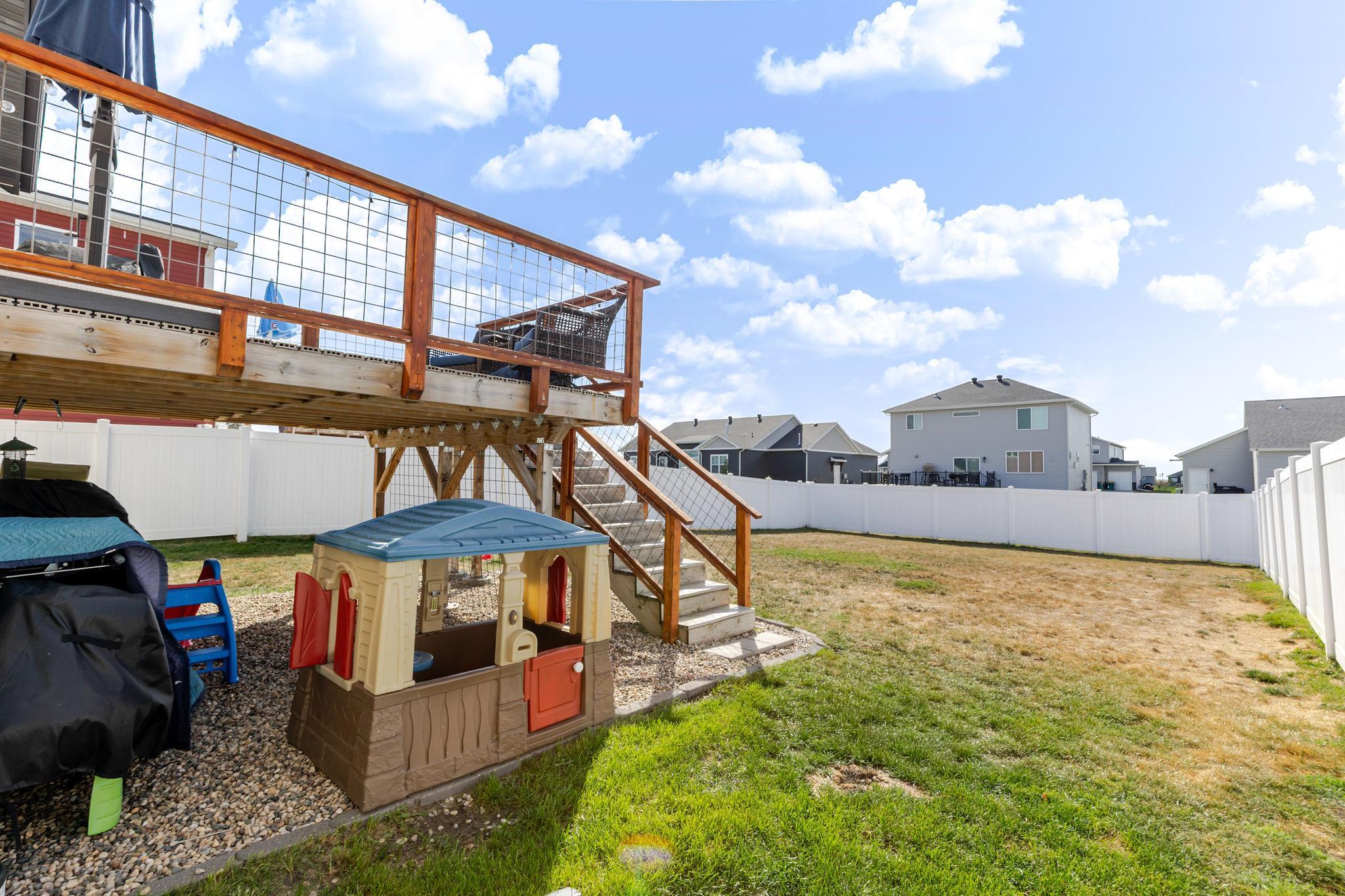 8081 Goldfinch Drive Property Photo 43