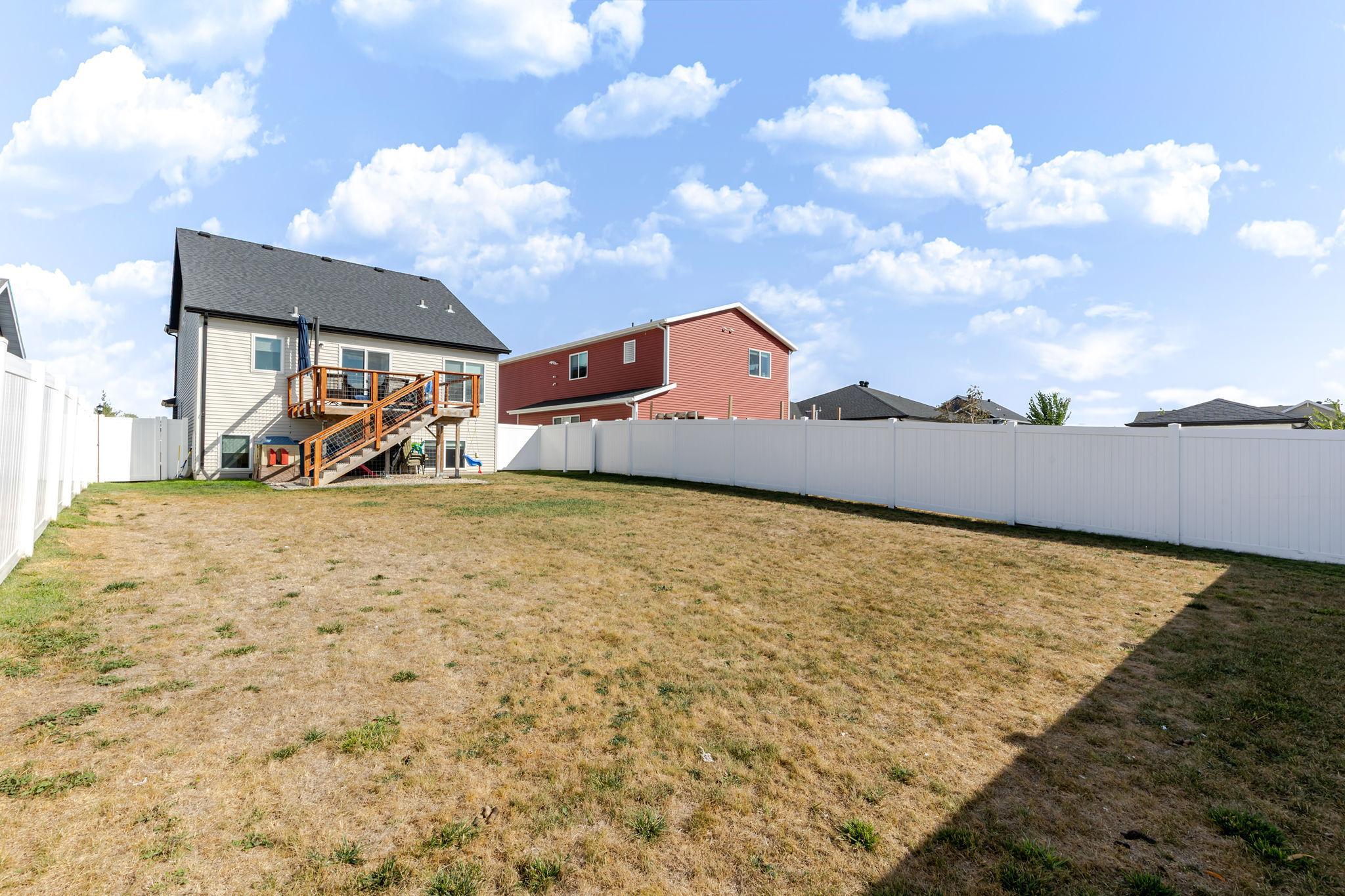8081 Goldfinch Drive Property Photo 45