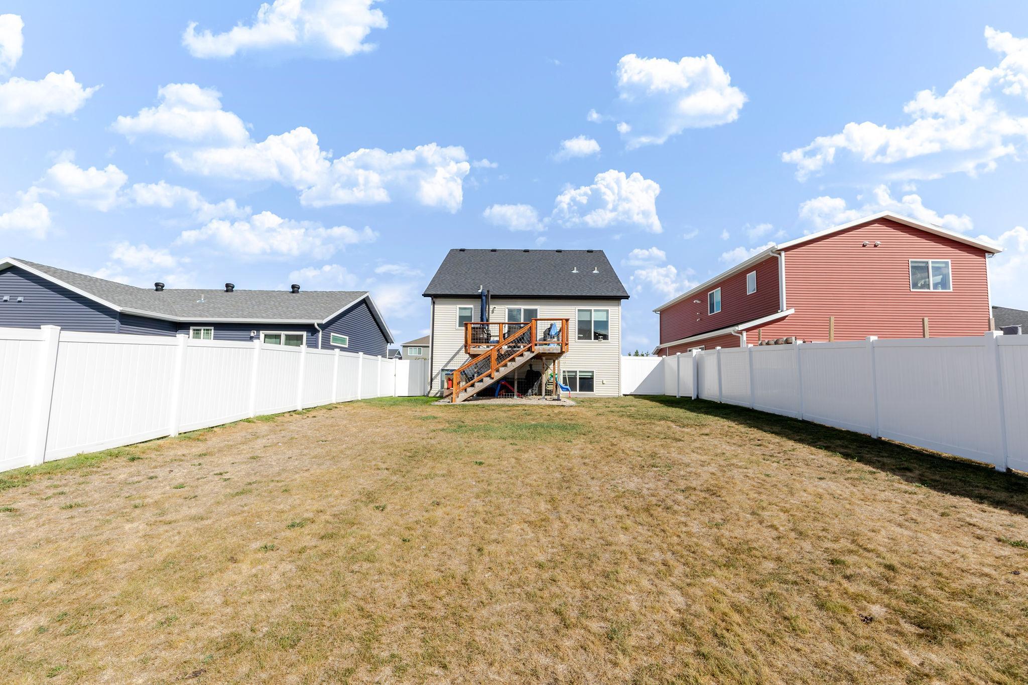 8081 Goldfinch Drive Property Photo 46