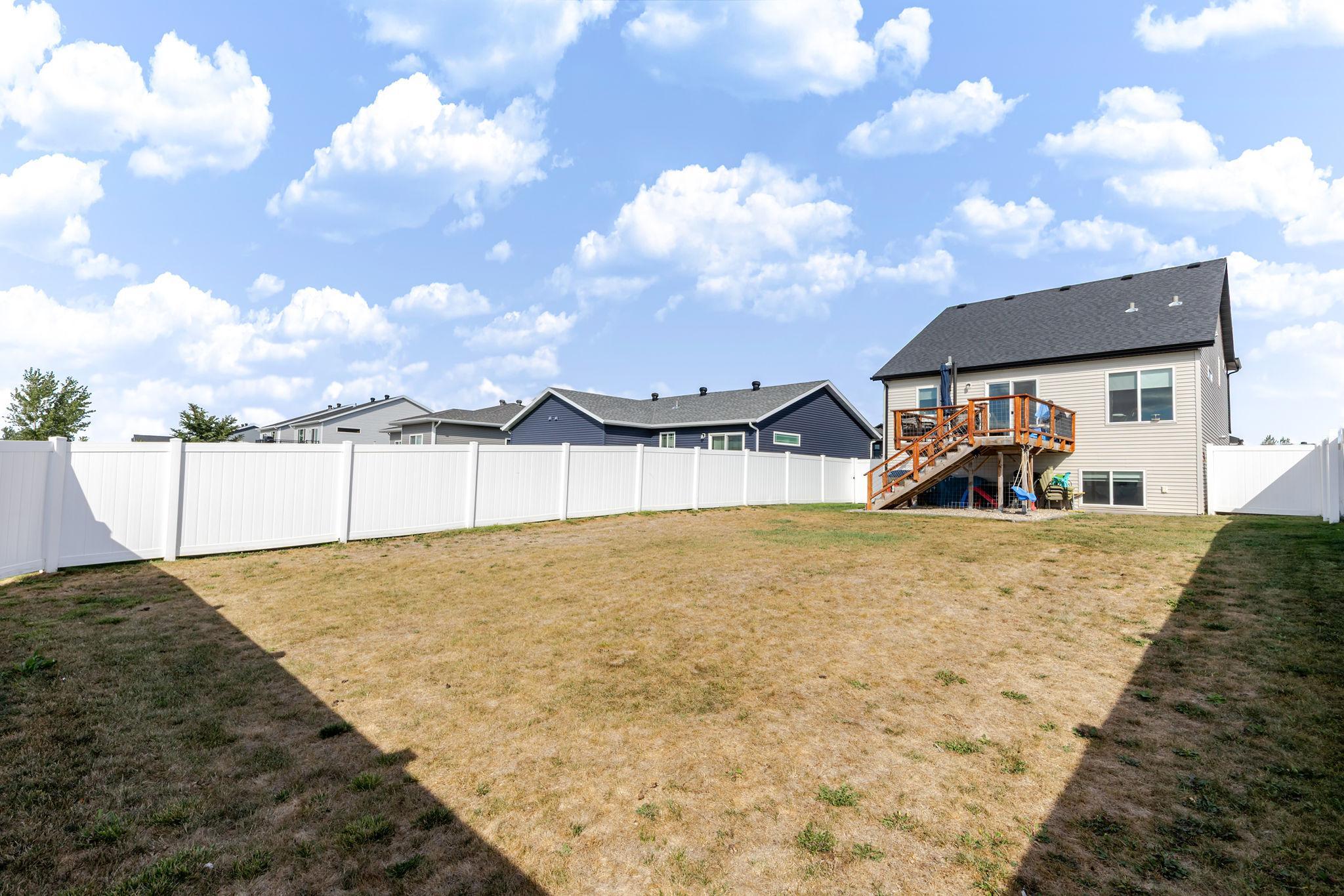 8081 Goldfinch Drive Property Photo 47