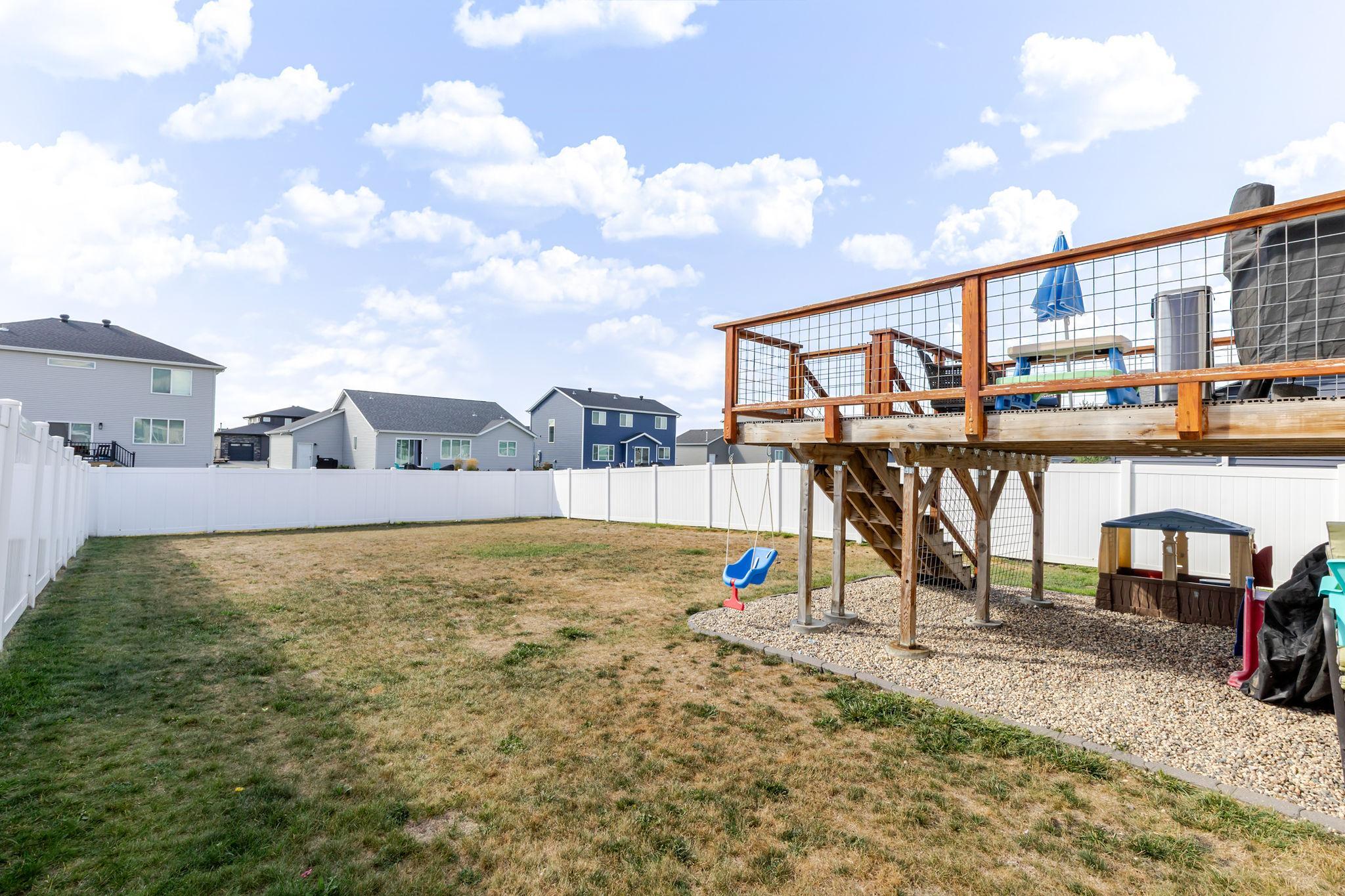 8081 Goldfinch Drive Property Photo 49