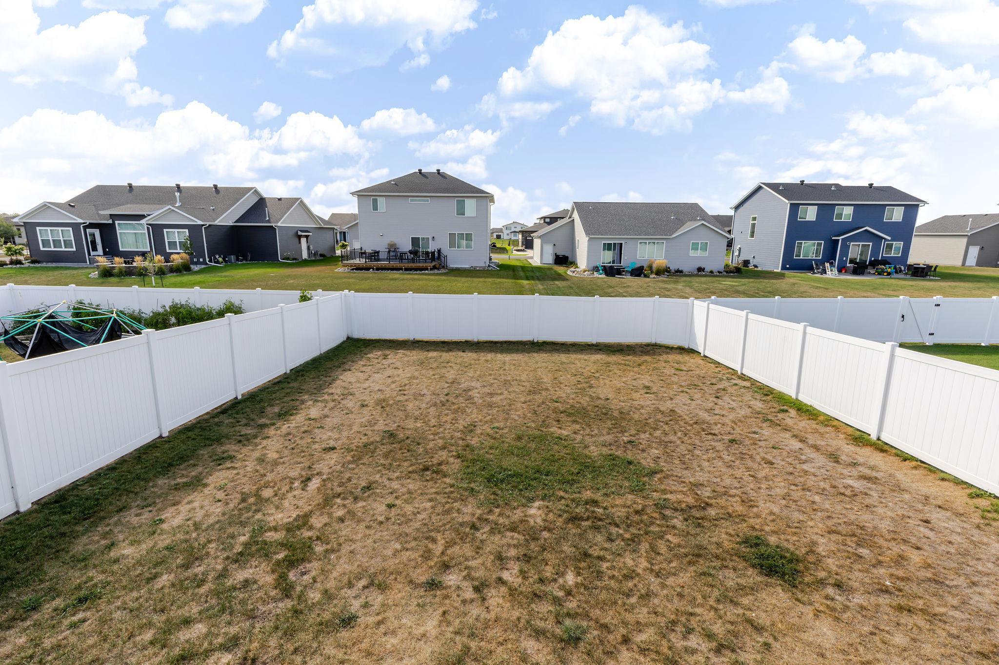 8081 Goldfinch Drive Property Photo 50