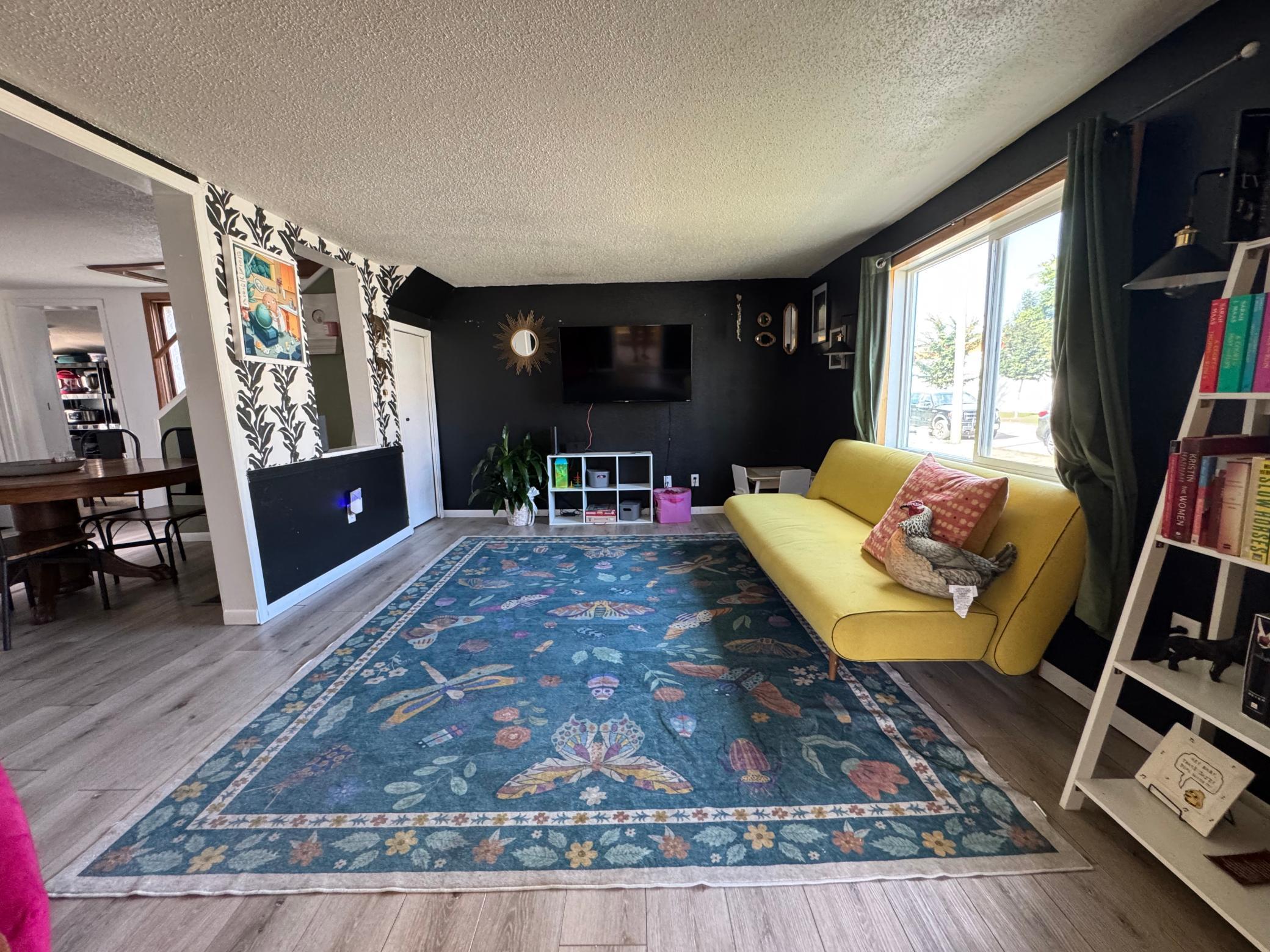 219 16th Street N Property Photo 2