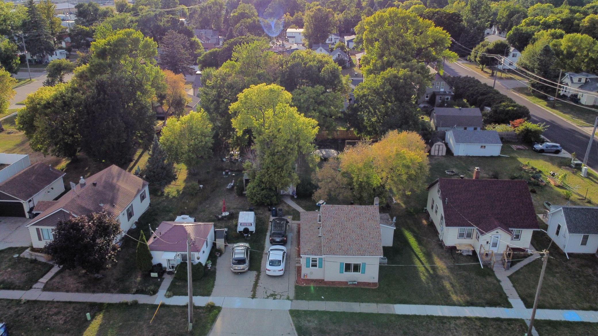 219 16th Street N Property Photo 5
