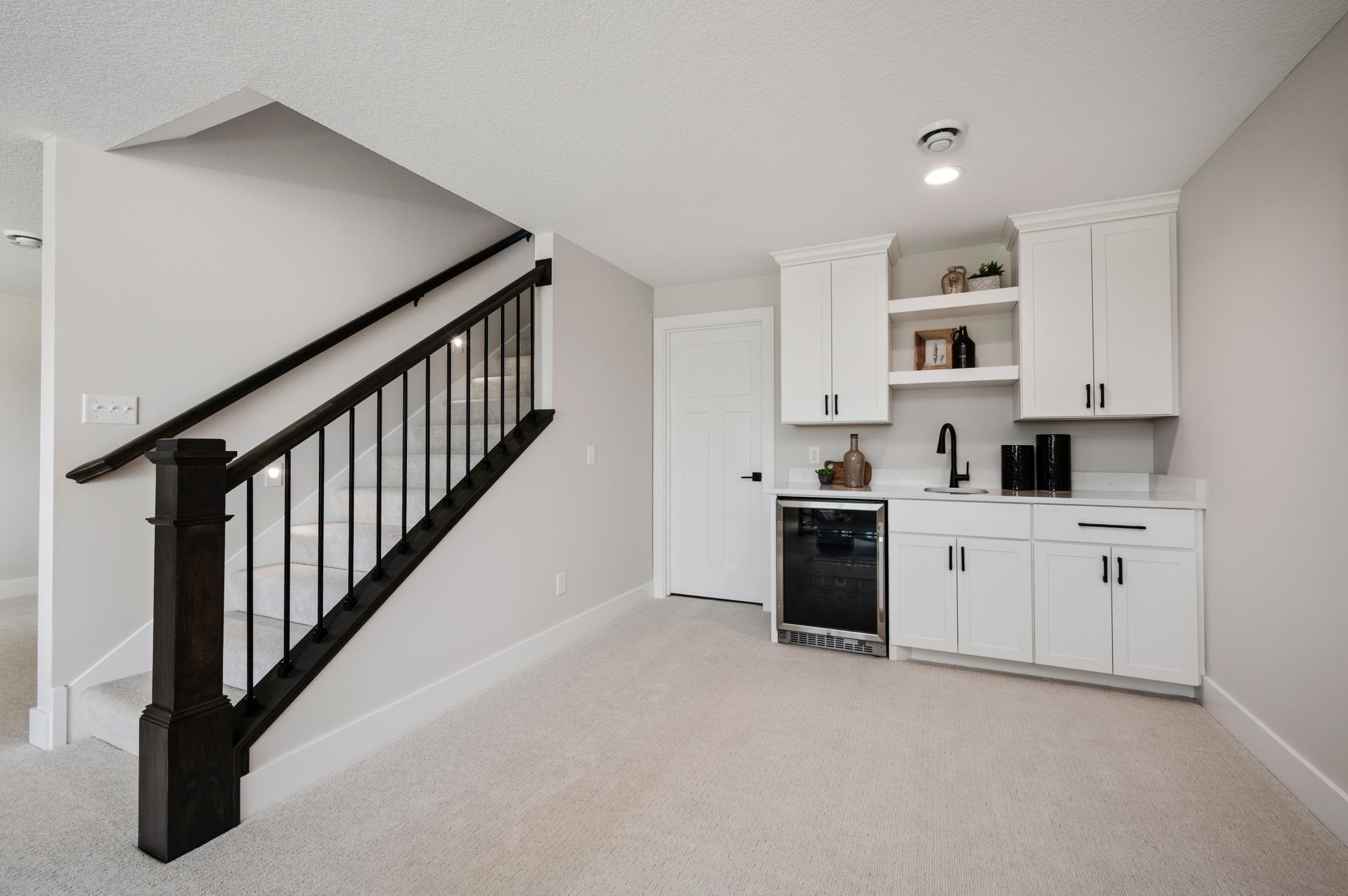 7635 Ochoa Avenue Ne Property Photo 24