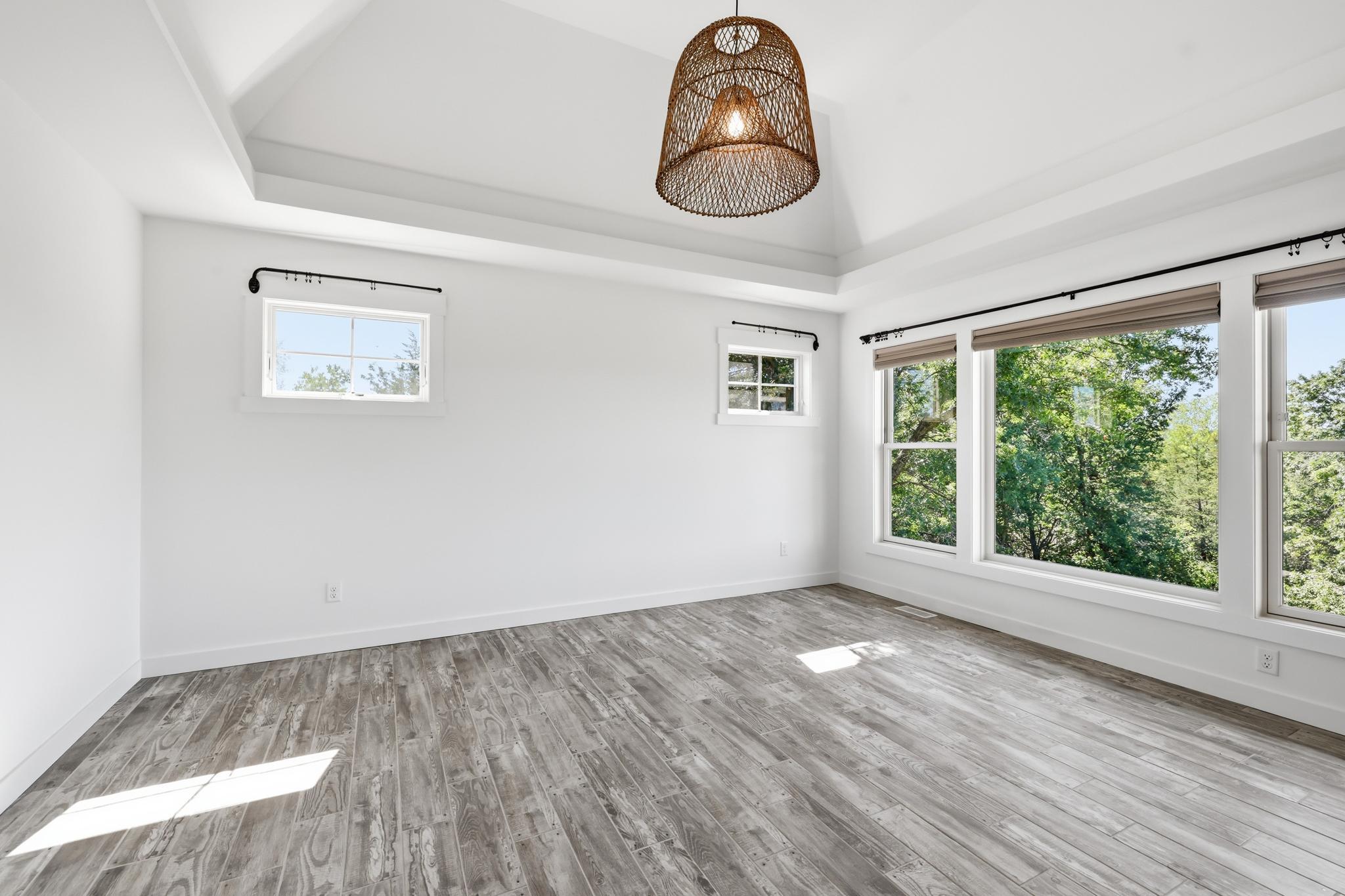 332 Lindsay Road Property Photo 35