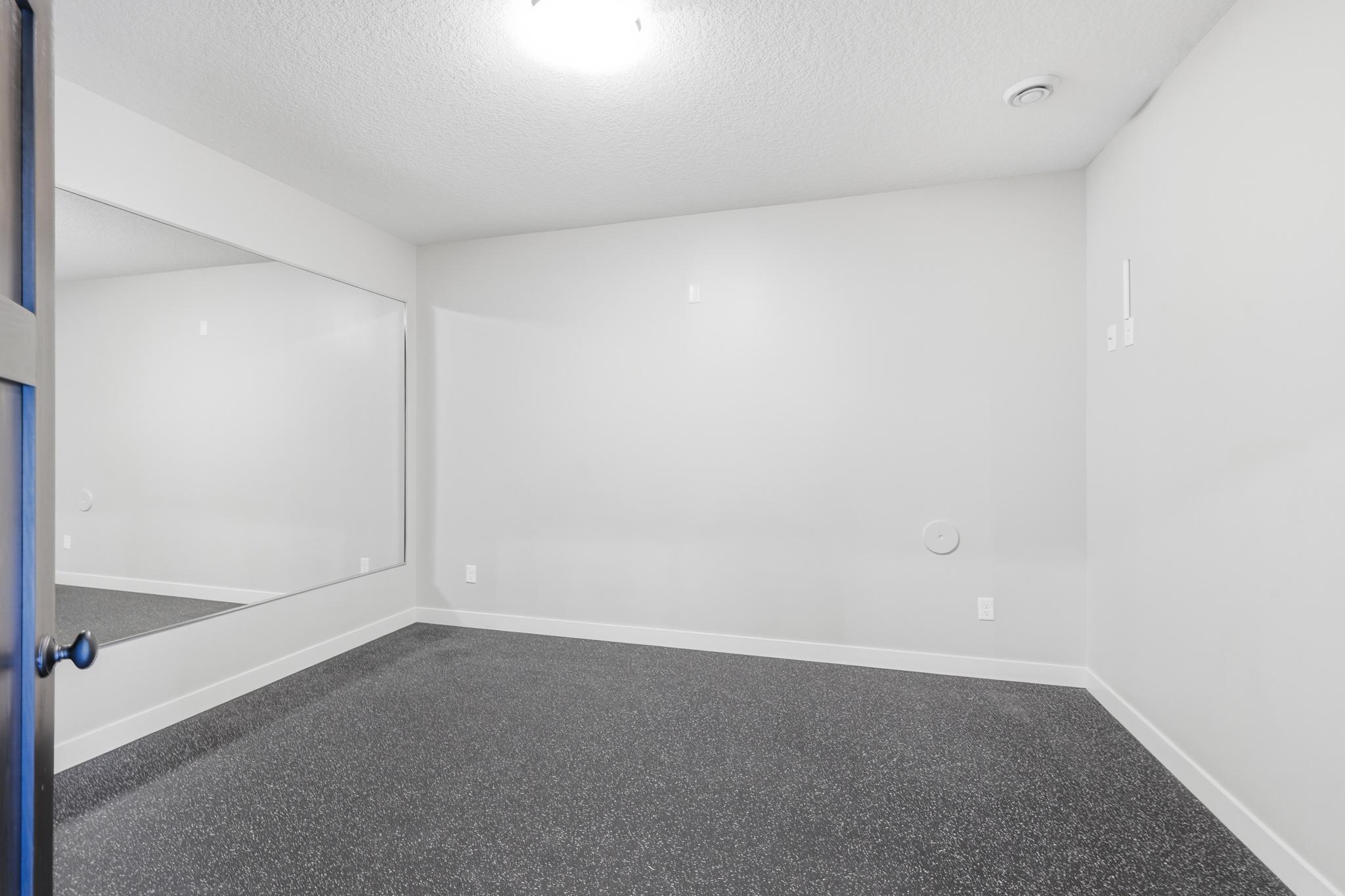 332 Lindsay Road Property Photo 49