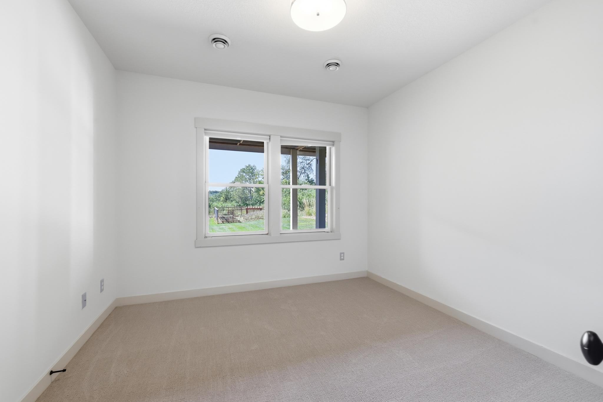 332 Lindsay Road Property Photo 61