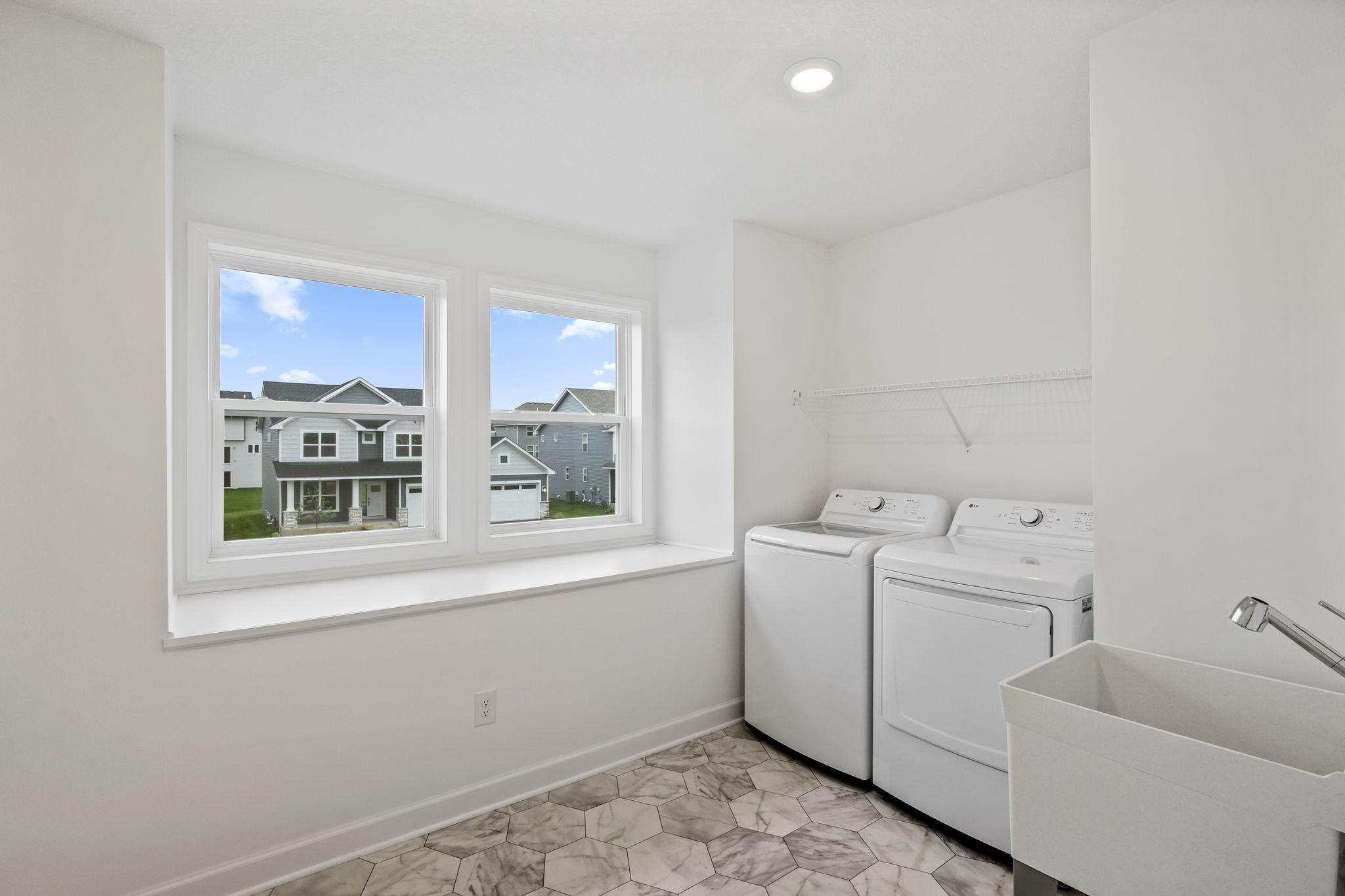 1081 Achilles Drive Property Photo 15