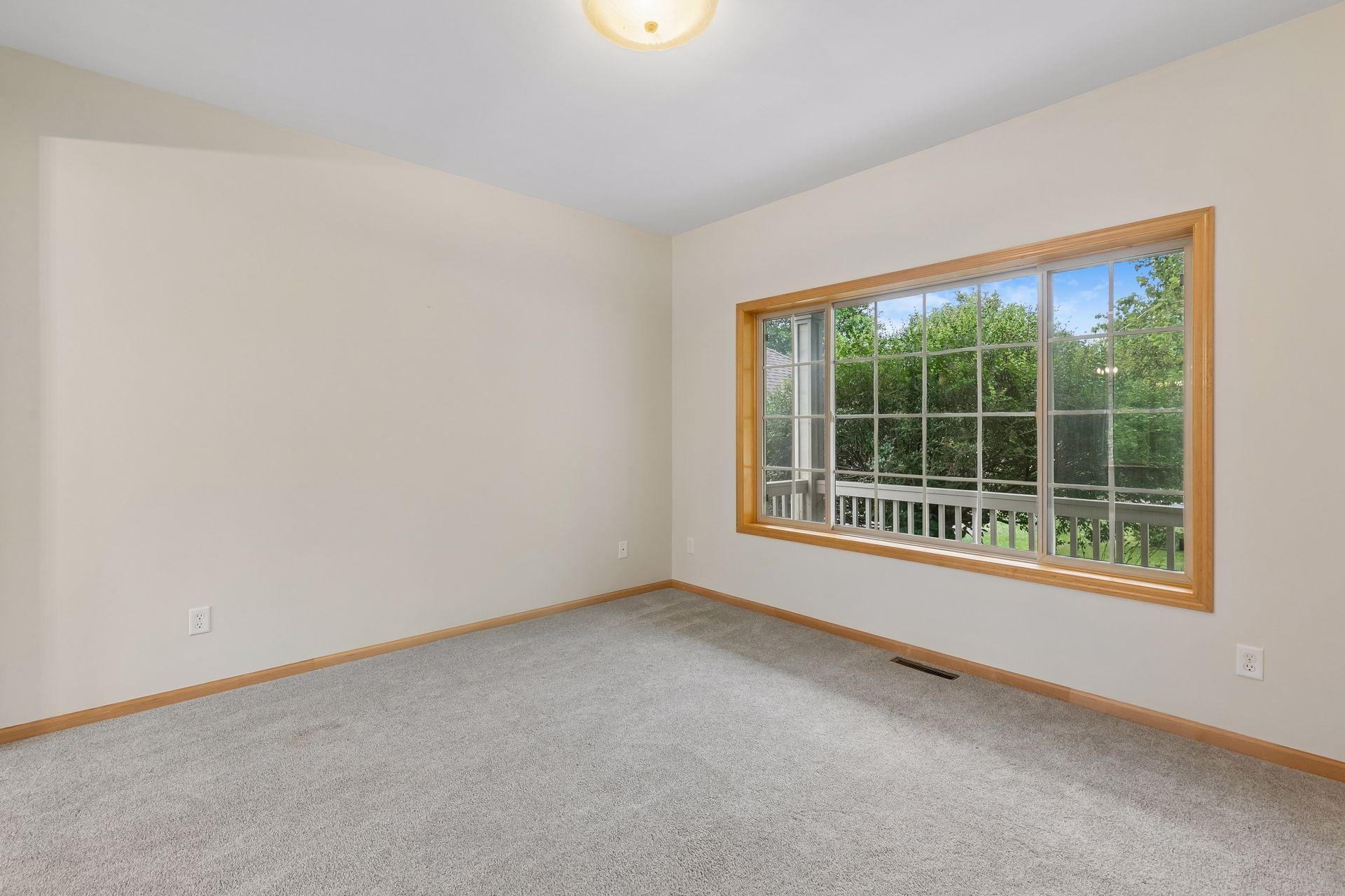 19925 English Court Property Photo 21