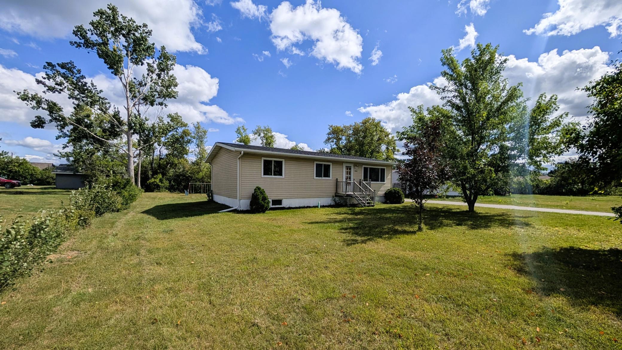 216 Stoner Avenue Se Property Photo 1