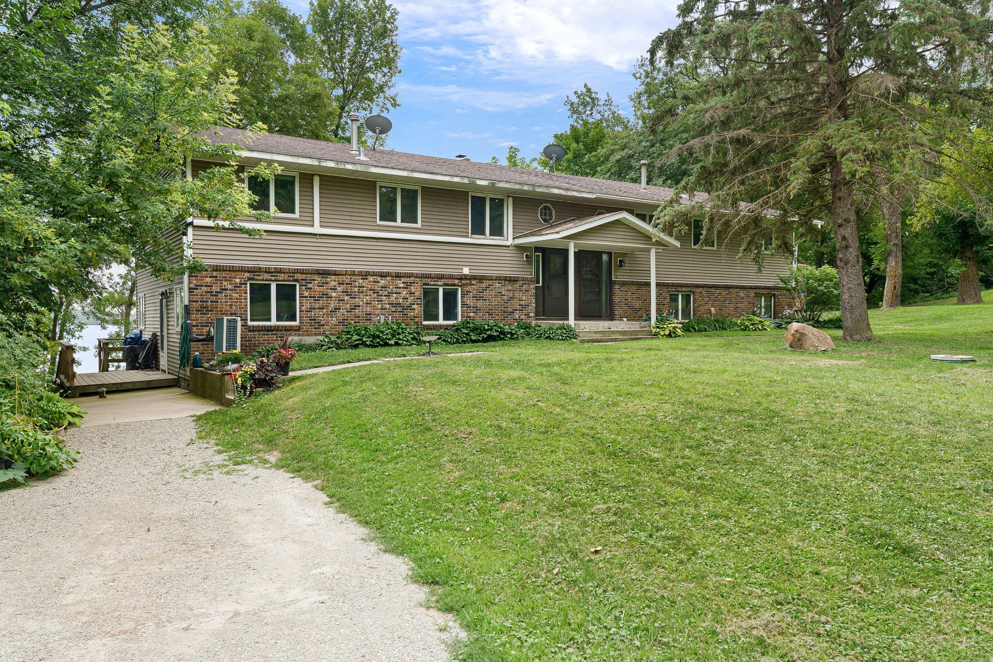 6950 French Lake Court Property Photo 1