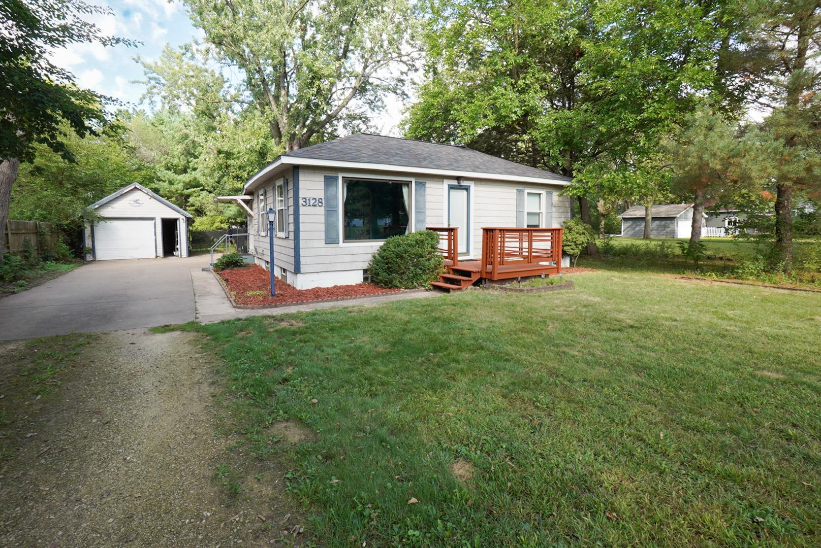 3128 Starr Avenue Property Photo 1