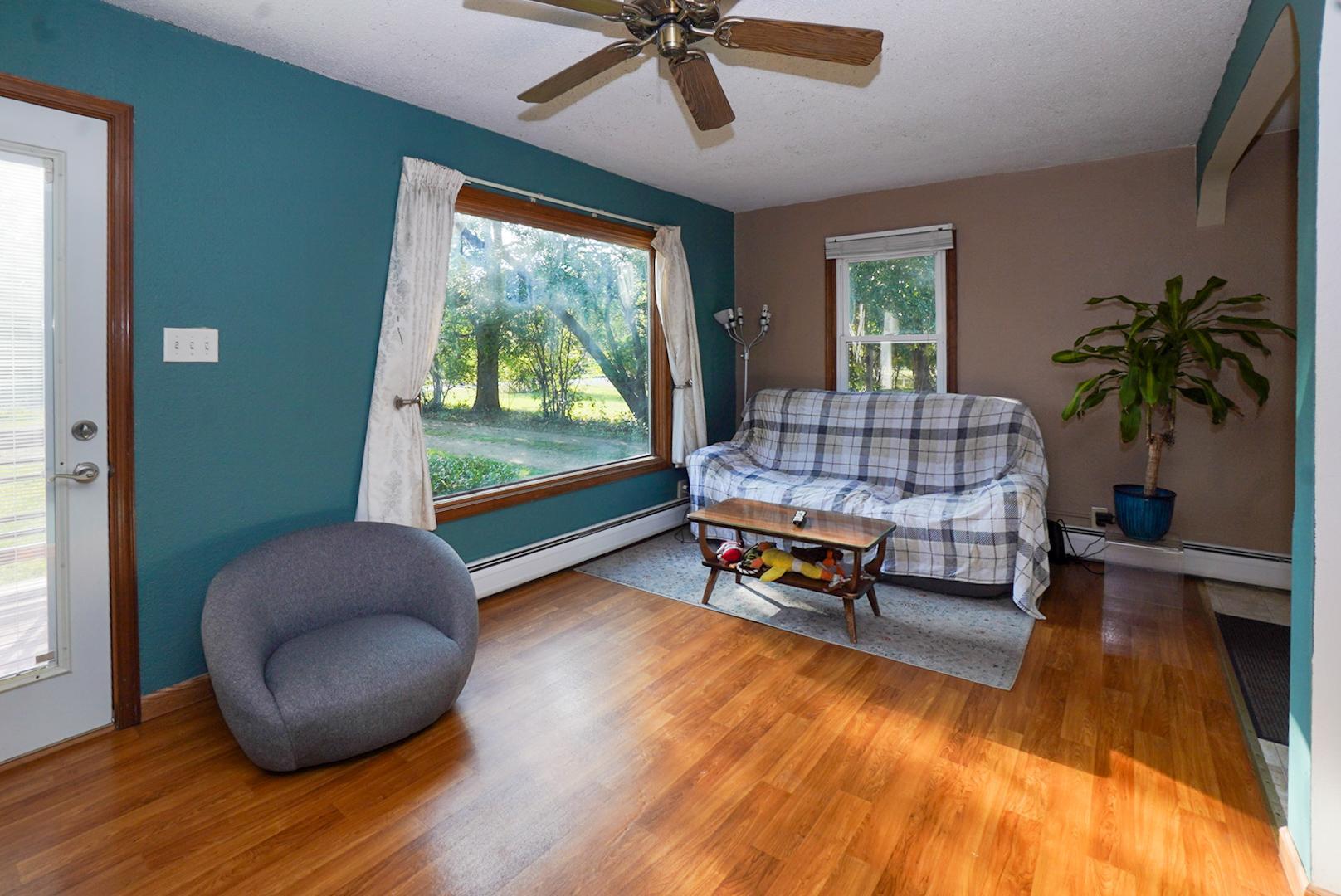 3128 Starr Avenue Property Photo 3
