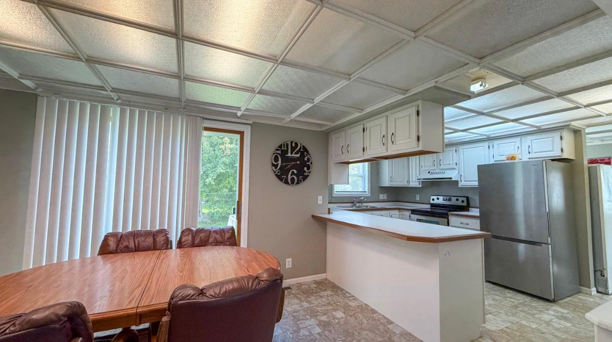 356 Oak Street Property Photo 10