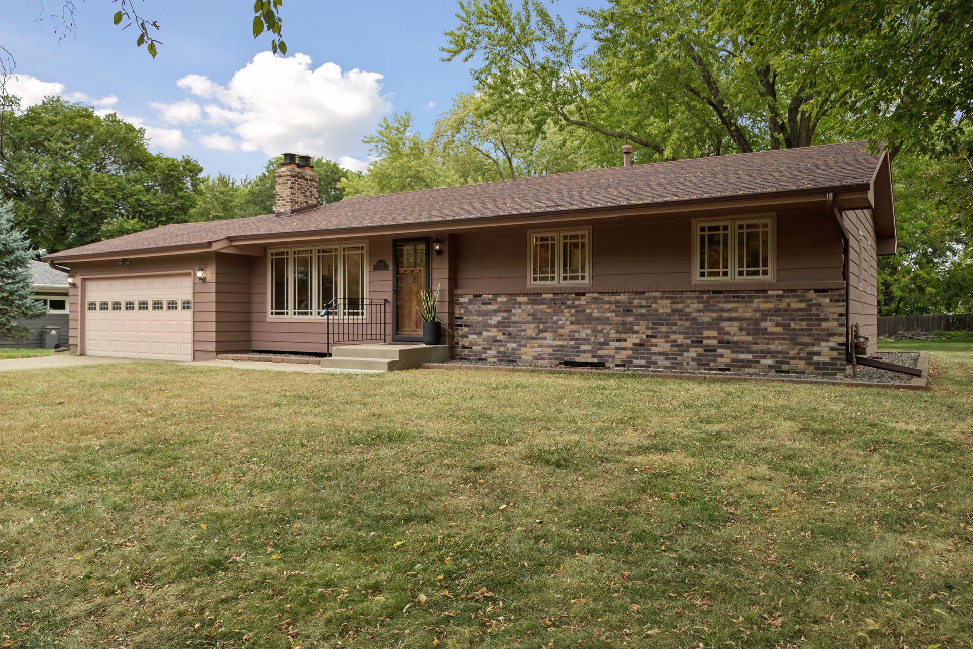 18910 Harrogate Drive Property Photo 1