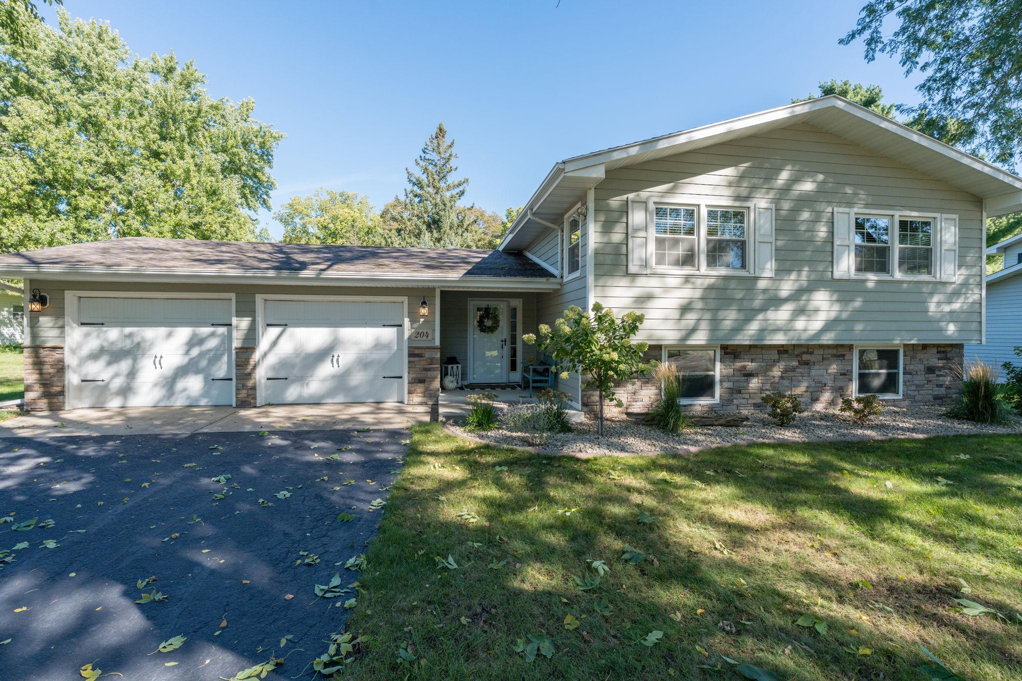 204 Viking Drive Property Photo 38