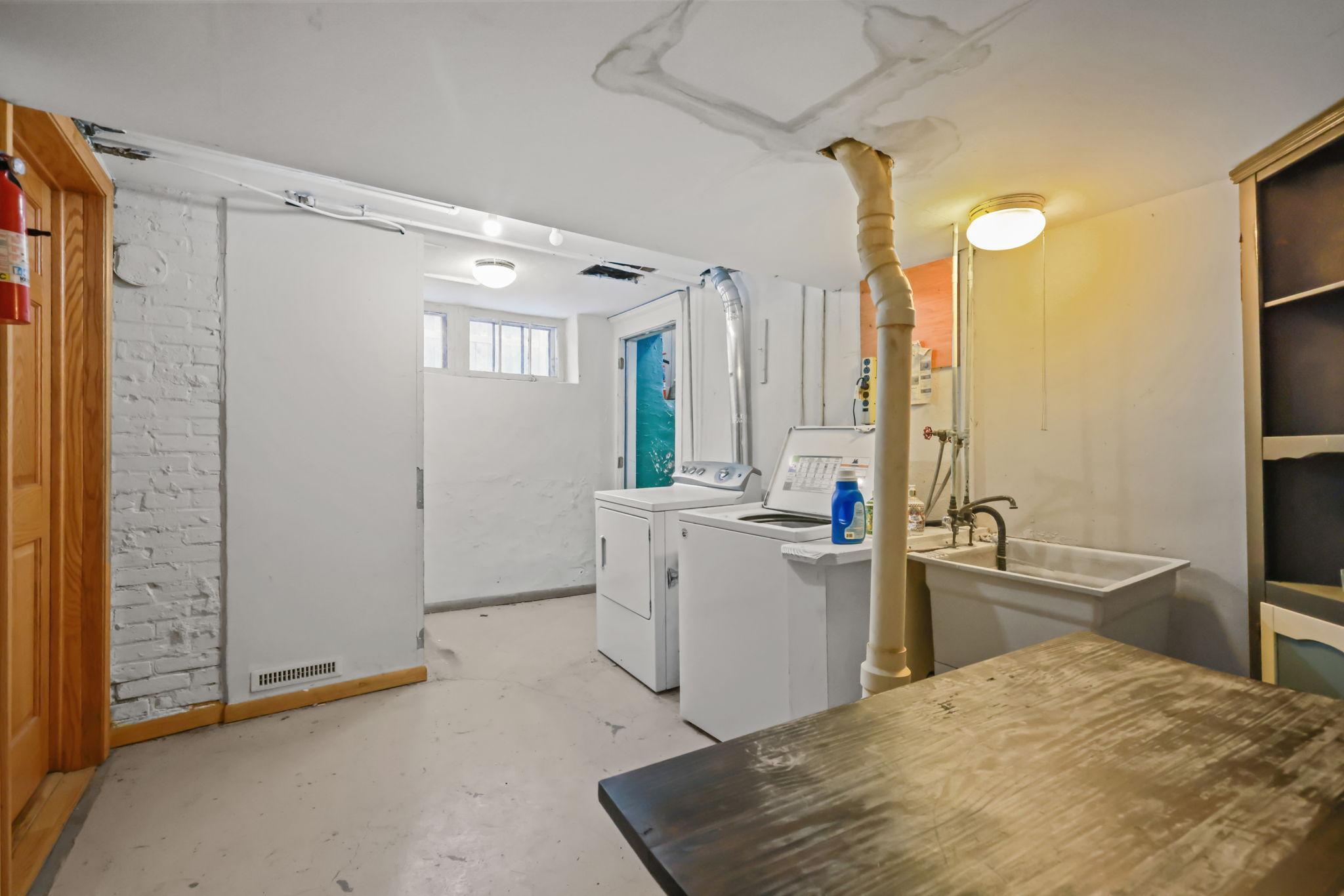 2209 Aldrich Avenue S Property Photo 13