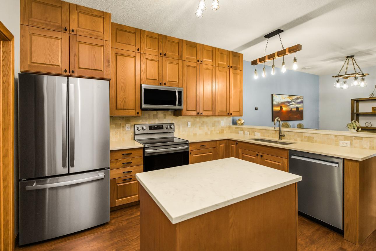 1944 Mockingbird Avenue Property Photo 12