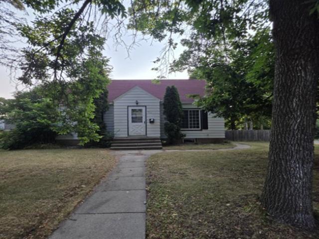 902 9th Avenue N Property Photo 1