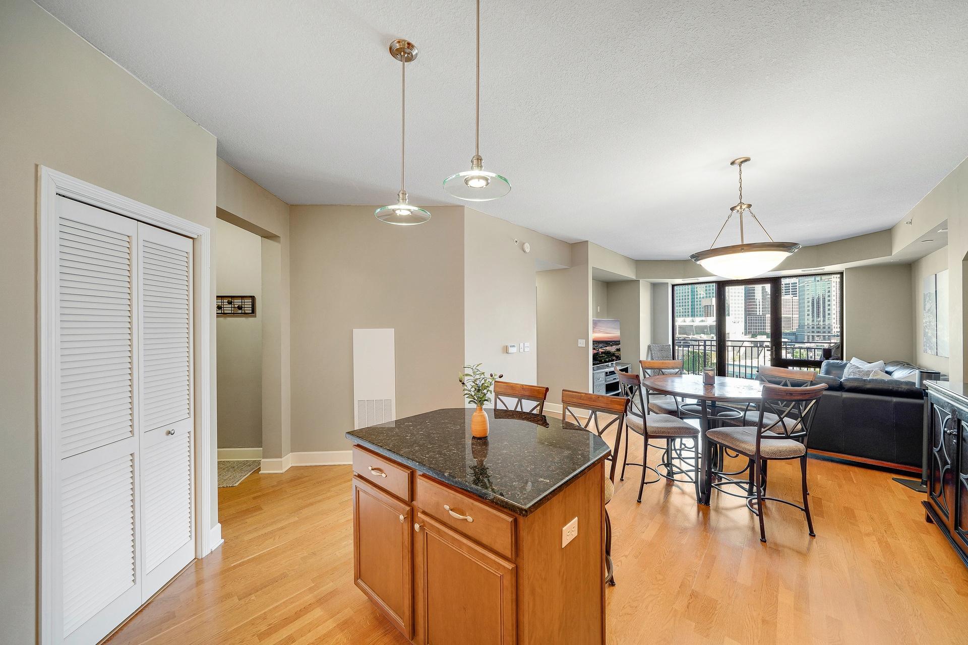 500 E Grant Street 709 Property Photo 8