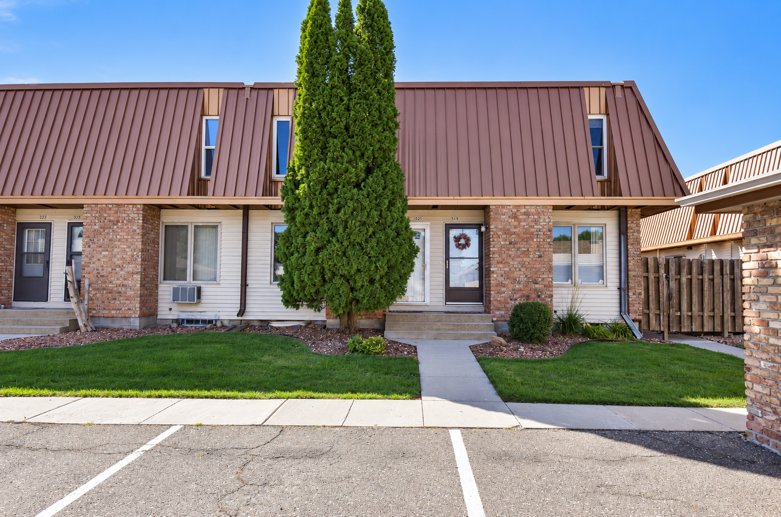 321 12 1/2 Avenue E Property Photo 1