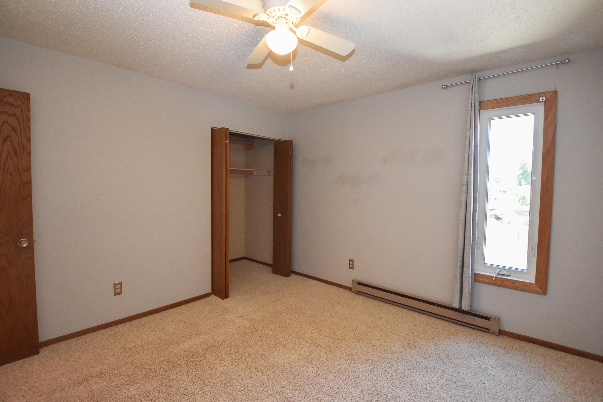 321 12 1/2 Avenue E Property Photo 13