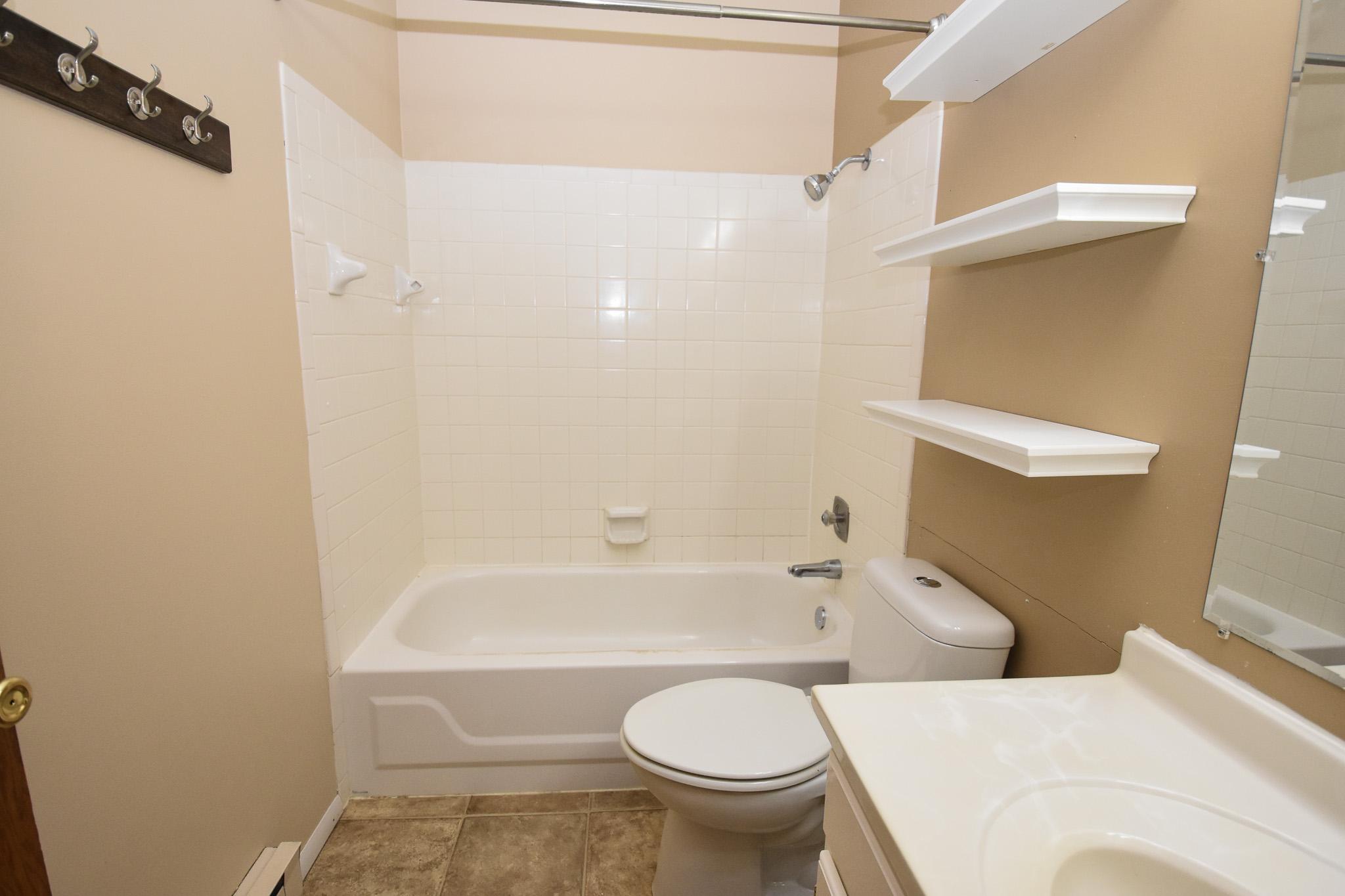 321 12 1/2 Avenue E Property Photo 14