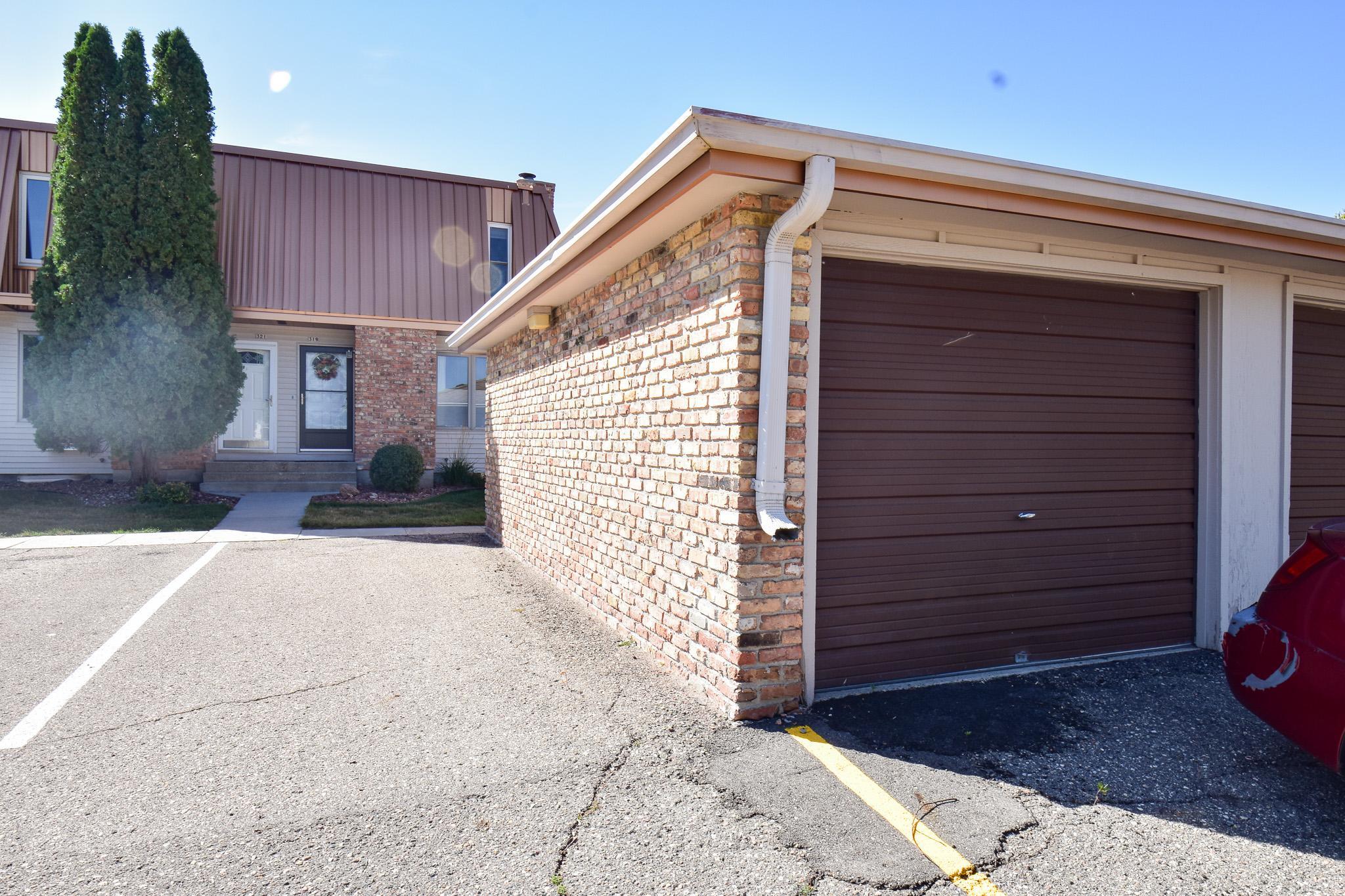321 12 1/2 Avenue E Property Photo 26
