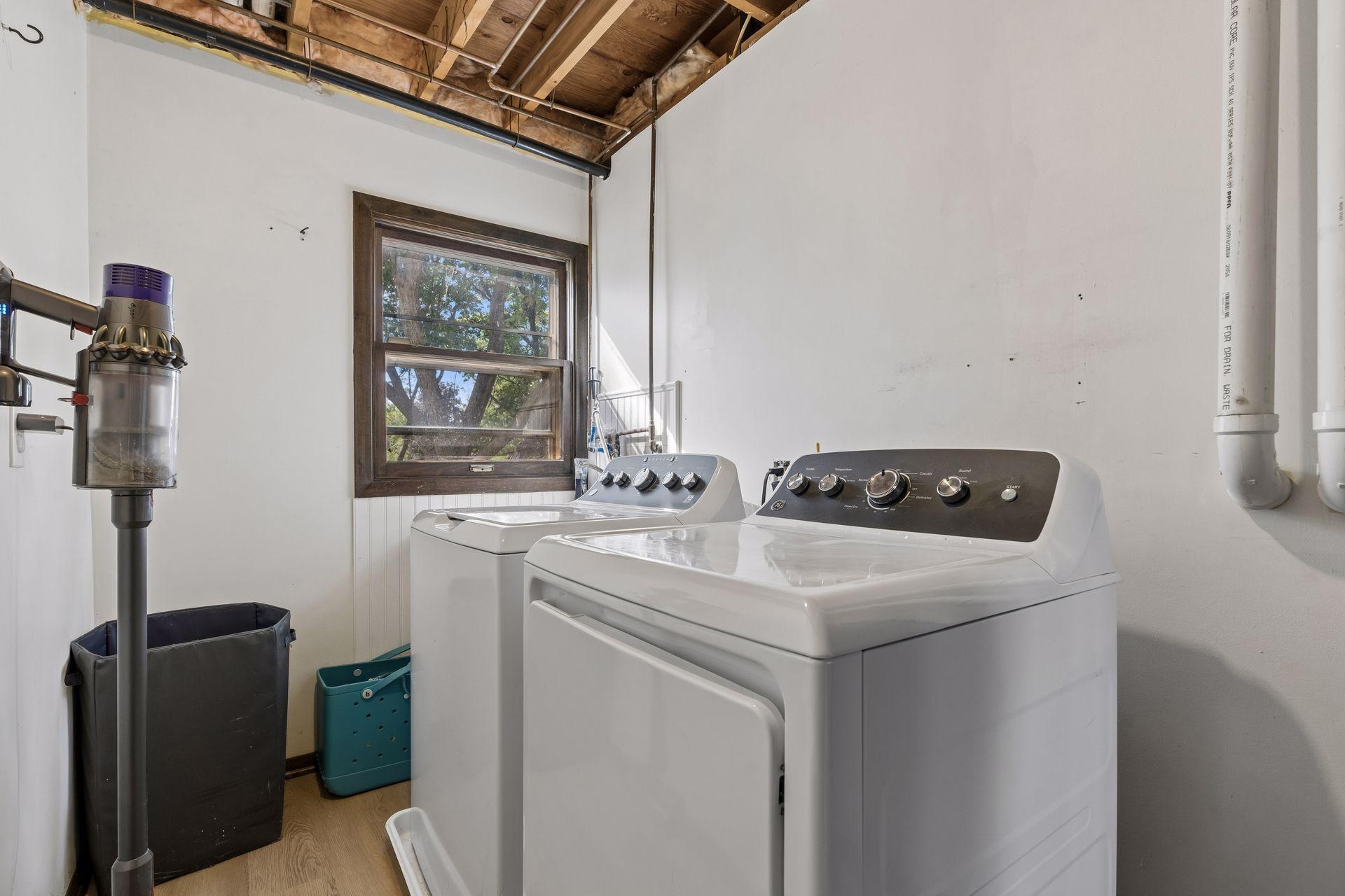 6509 Edgemont Boulevard N Property Photo 21