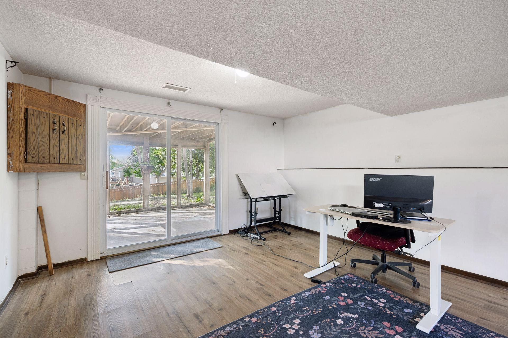 6509 Edgemont Boulevard N Property Photo 24