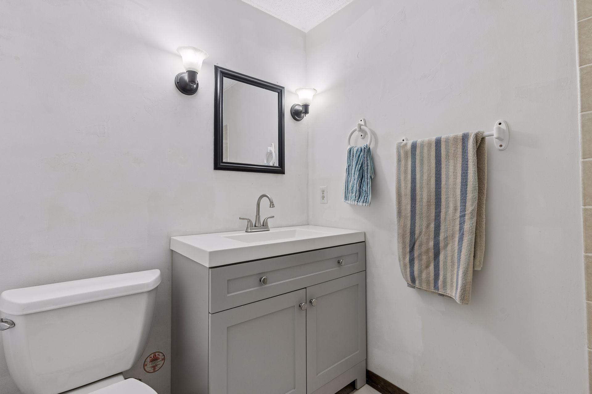 6509 Edgemont Boulevard N Property Photo 25