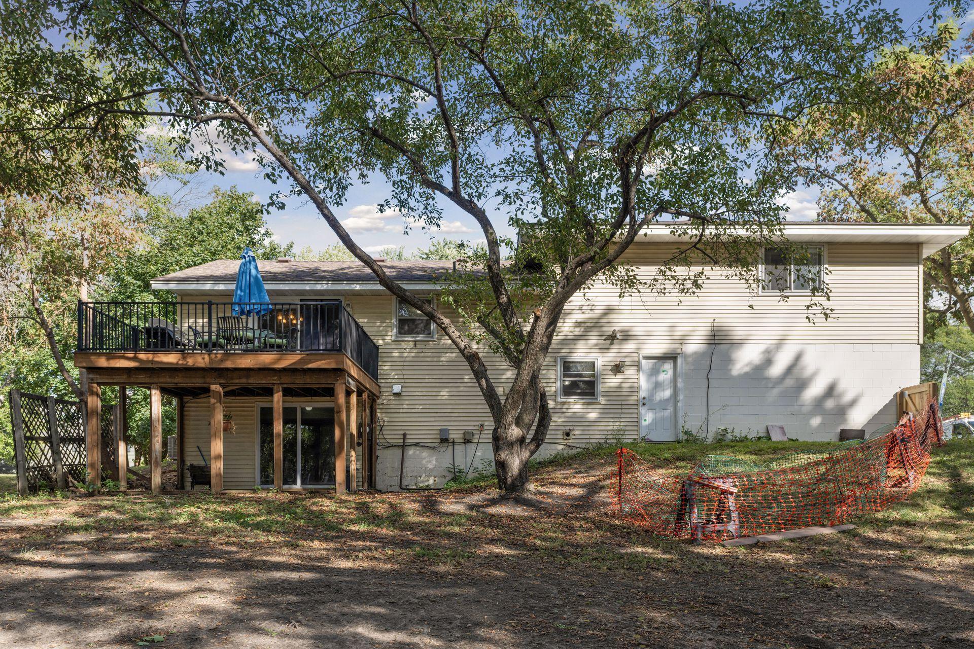 6509 Edgemont Boulevard N Property Photo 28