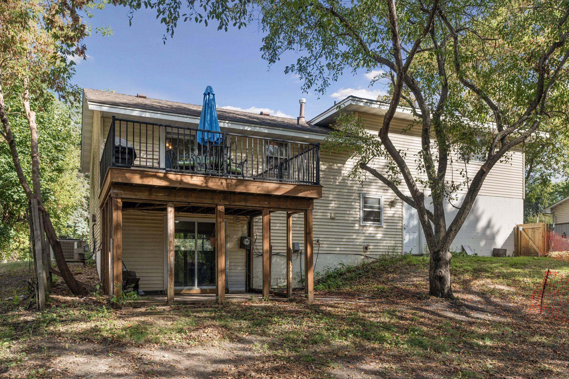6509 Edgemont Boulevard N Property Photo 29