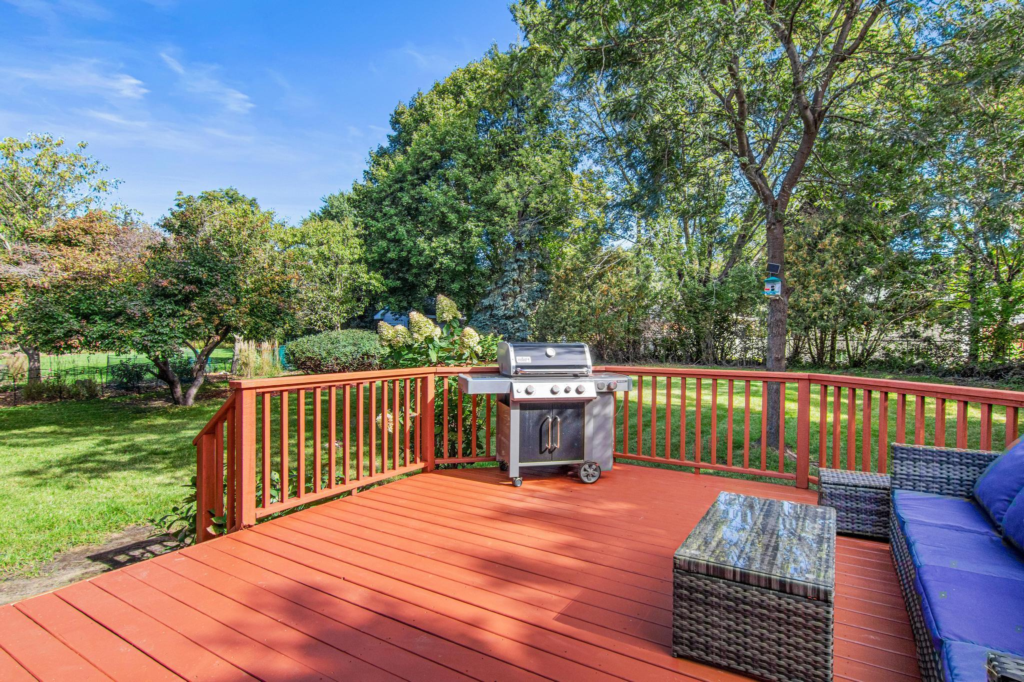1347 Benson Boulevard E Property Photo 10