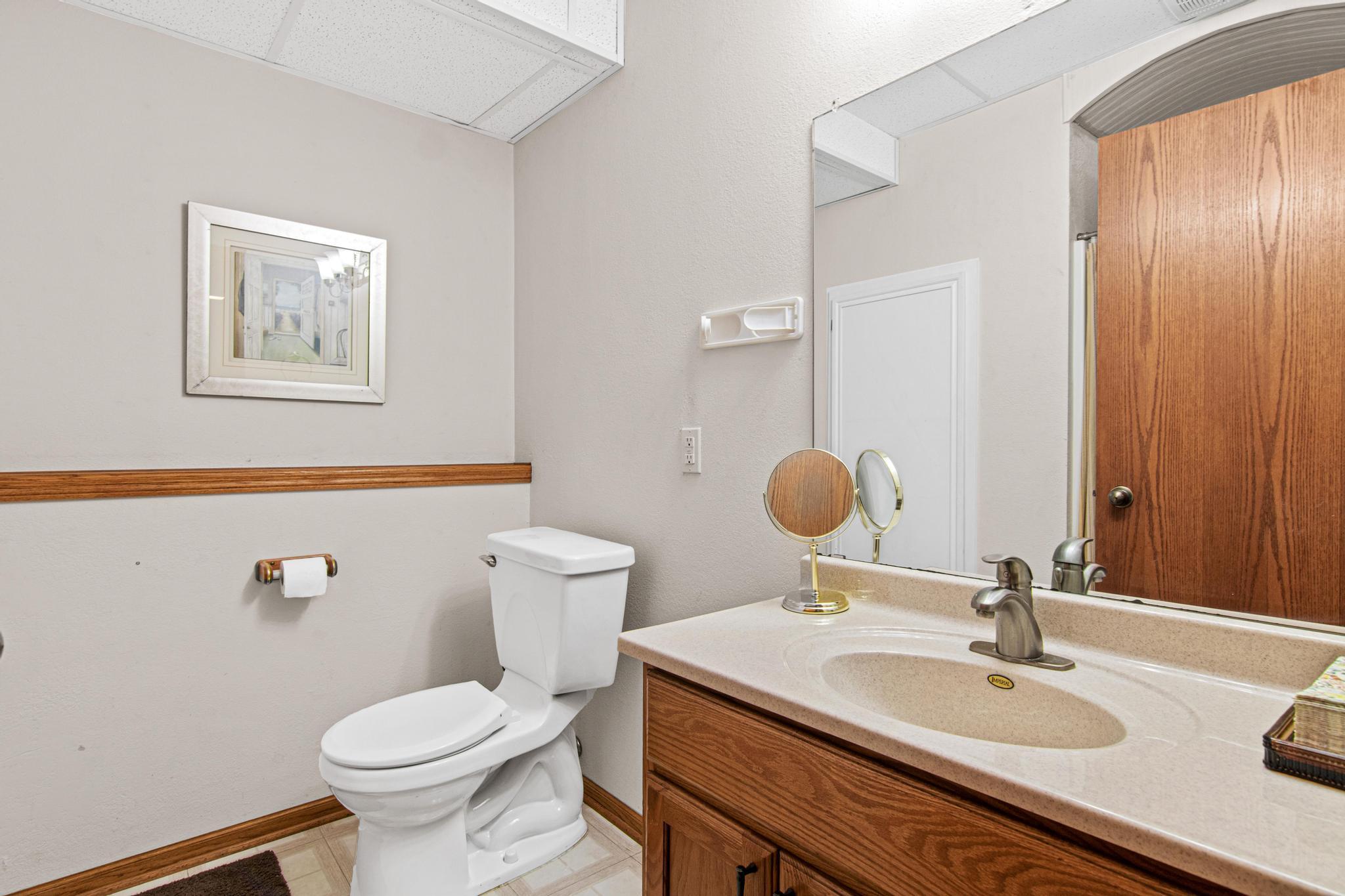 1347 Benson Boulevard E Property Photo 21