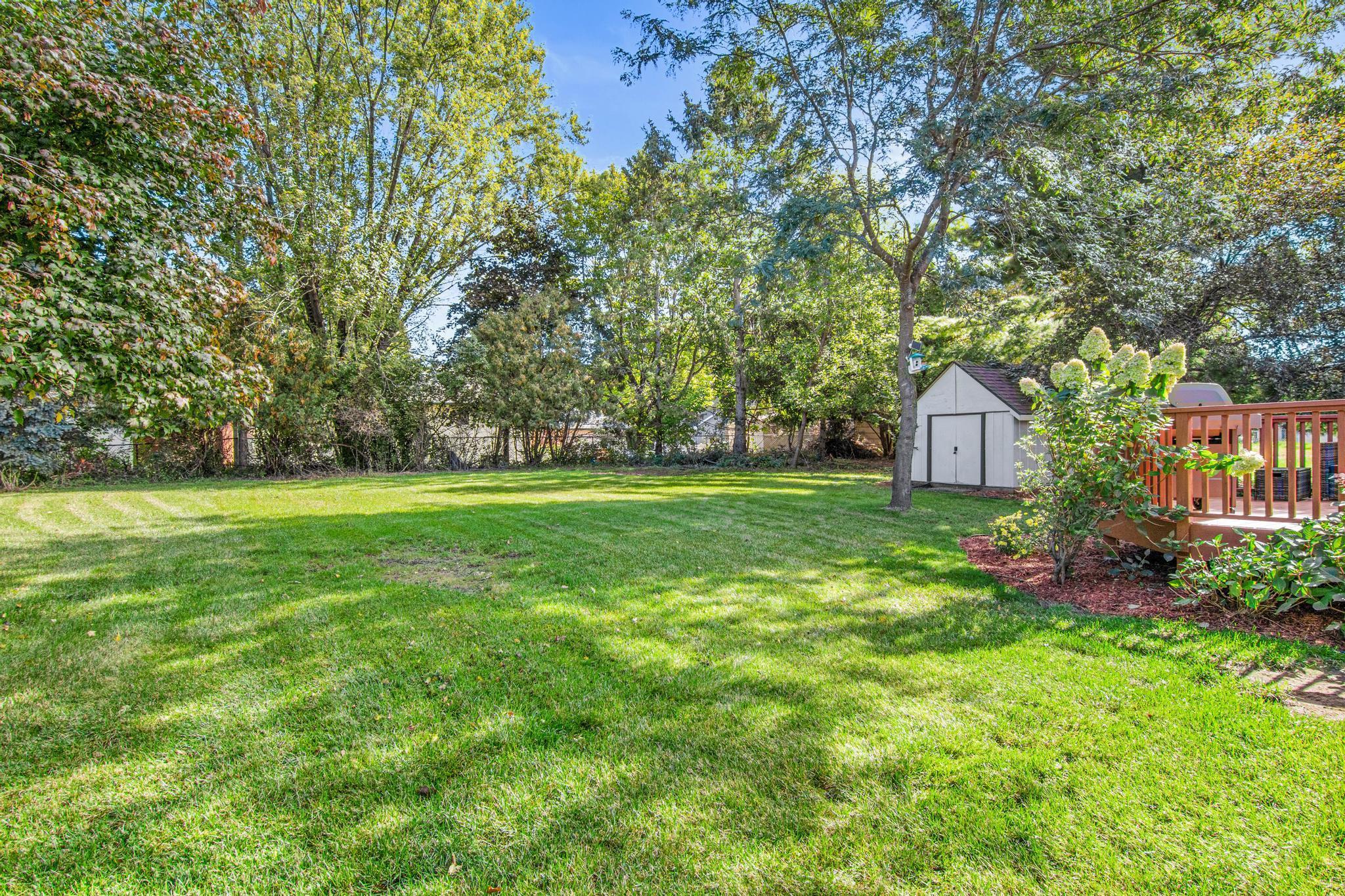 1347 Benson Boulevard E Property Photo 23