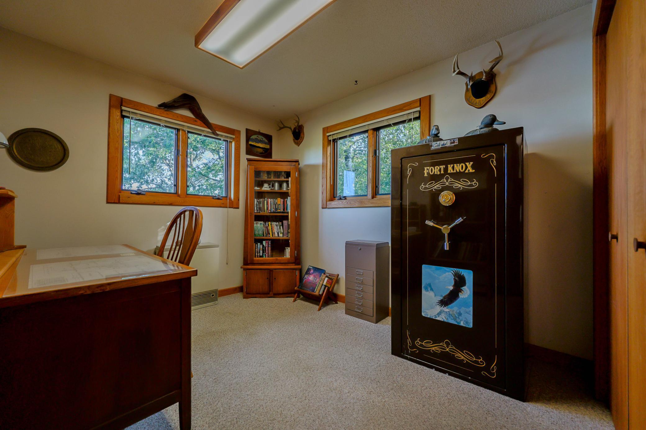 17196 Hal Drive Property Photo 13